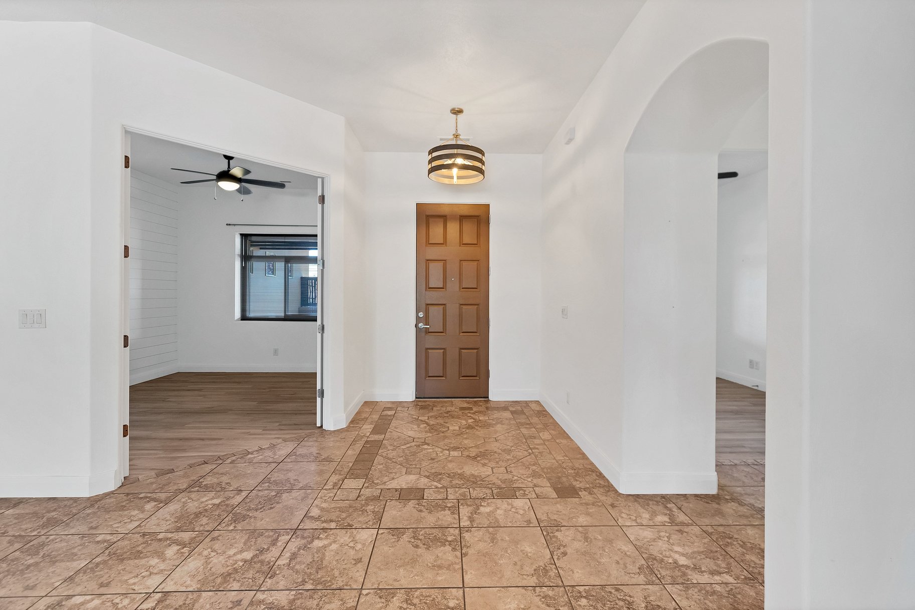  Indoor-Outdoor Living With Privacy, Space & Style In Washington Fields - 物件實景