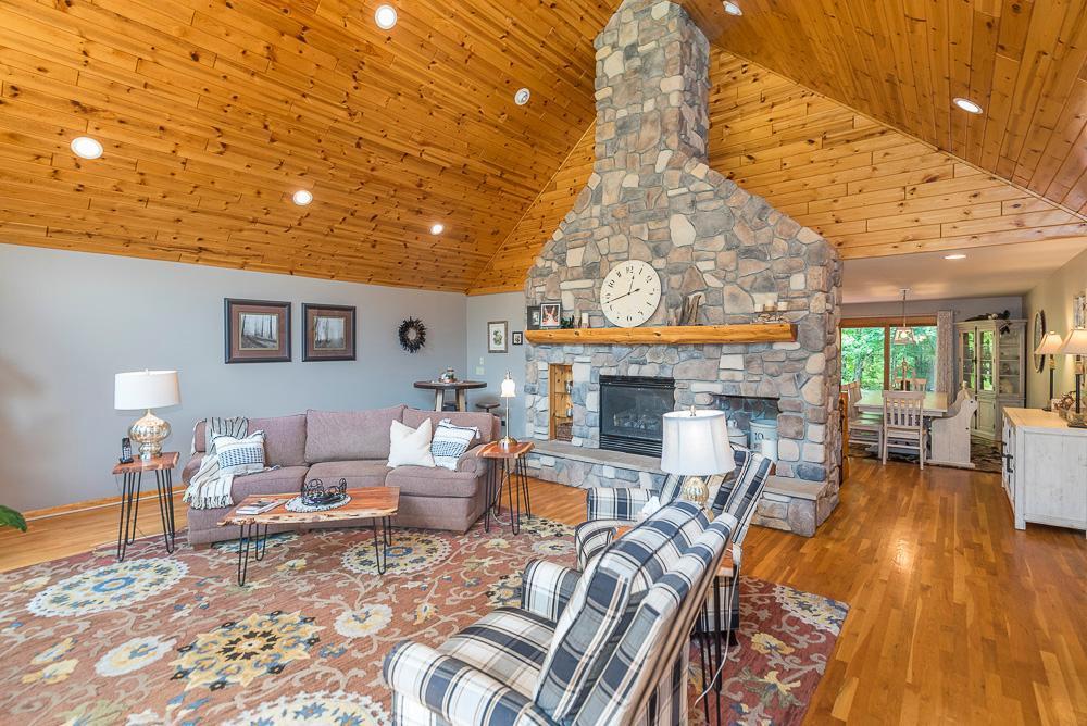 Cuyuna, Minnesota, 56444, United States, 5 Bedrooms Bedrooms, ,2 BathroomsBathrooms,Residential,For Sale,1882356