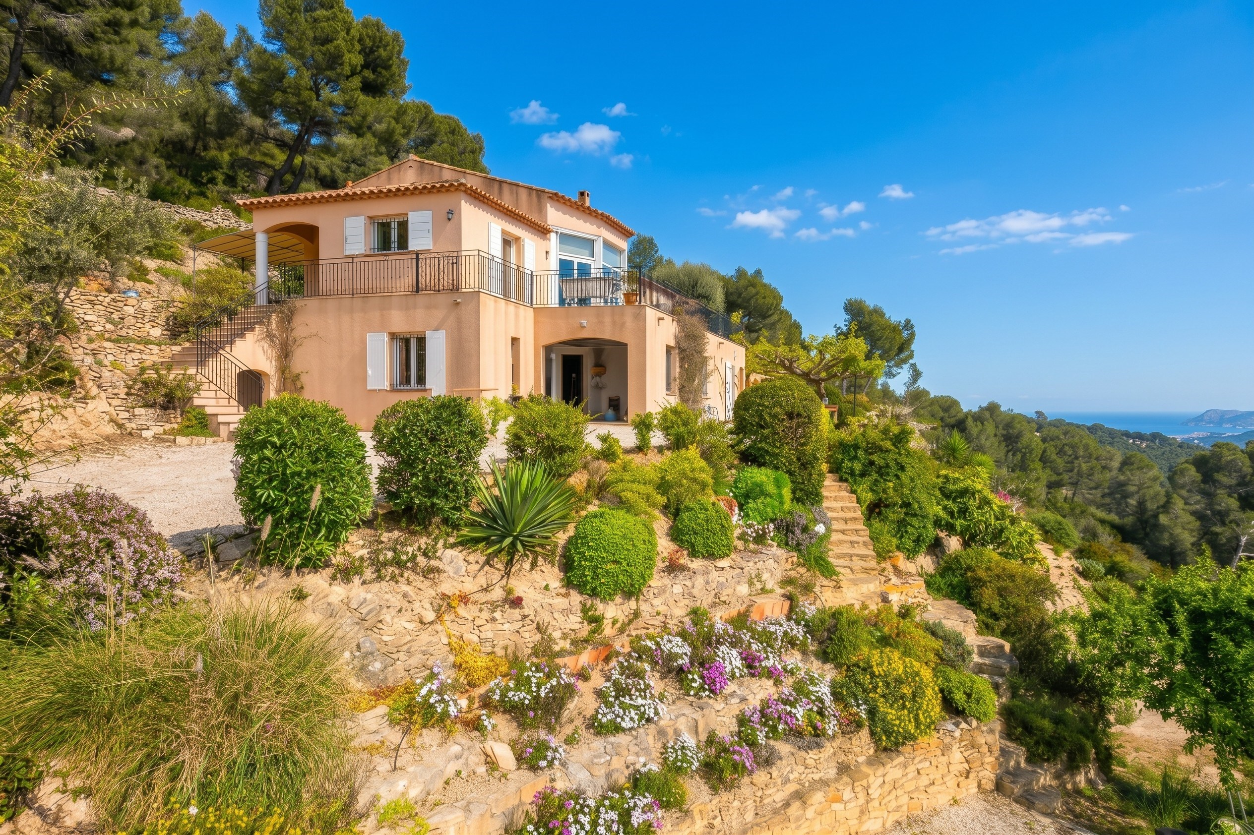  La Cadière d’Azur – Elevated Villa with Exceptional Panoramic Views - 物件實景