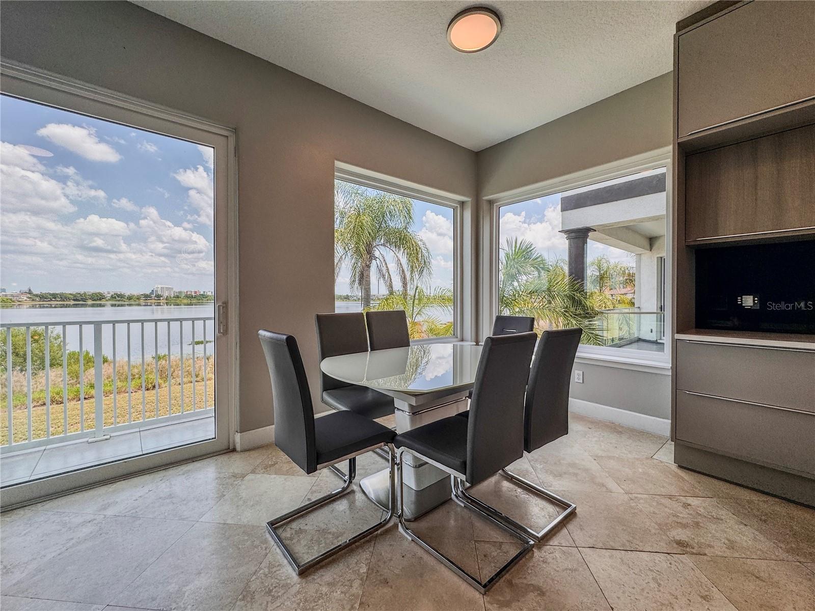 ORLANDO, Florida, 32836, United States, 5 Bedrooms Bedrooms, ,6 BathroomsBathrooms,Residential,For Sale,1983203