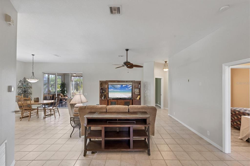 Venice, Florida, 34285, United States, 3 Bedrooms Bedrooms, ,2 BathroomsBathrooms,Residential,For Sale,1997006