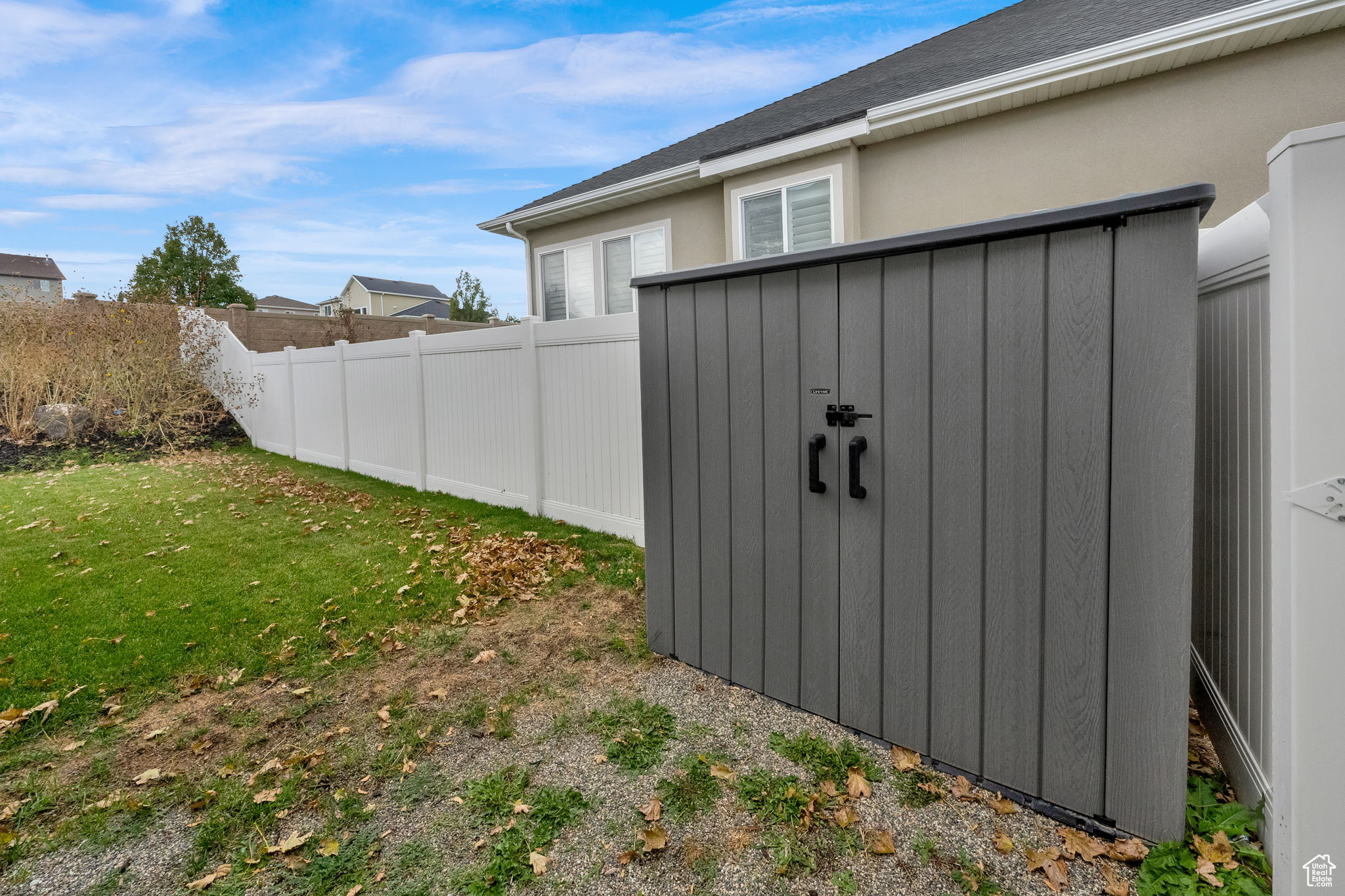 Herriman, Utah, 84096, United States, 5 Bedrooms Bedrooms, ,3 BathroomsBathrooms,Residential,For Sale,1991477