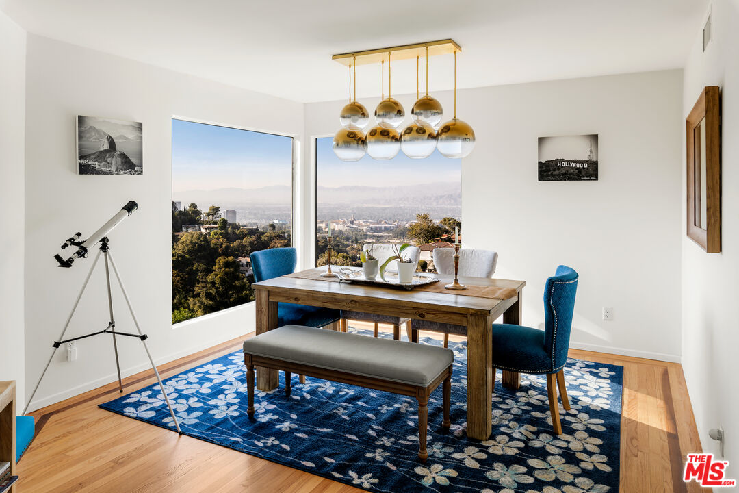 Los Angeles, California, 90068, United States, 3 Bedrooms Bedrooms, ,3 BathroomsBathrooms,Residential,For Sale,1913161