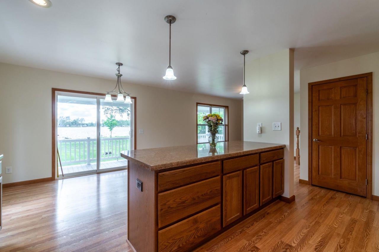 Columbia City, Indiana, 46725, United States, 6 Bedrooms Bedrooms, ,3 BathroomsBathrooms,Residential,For Sale,1827177