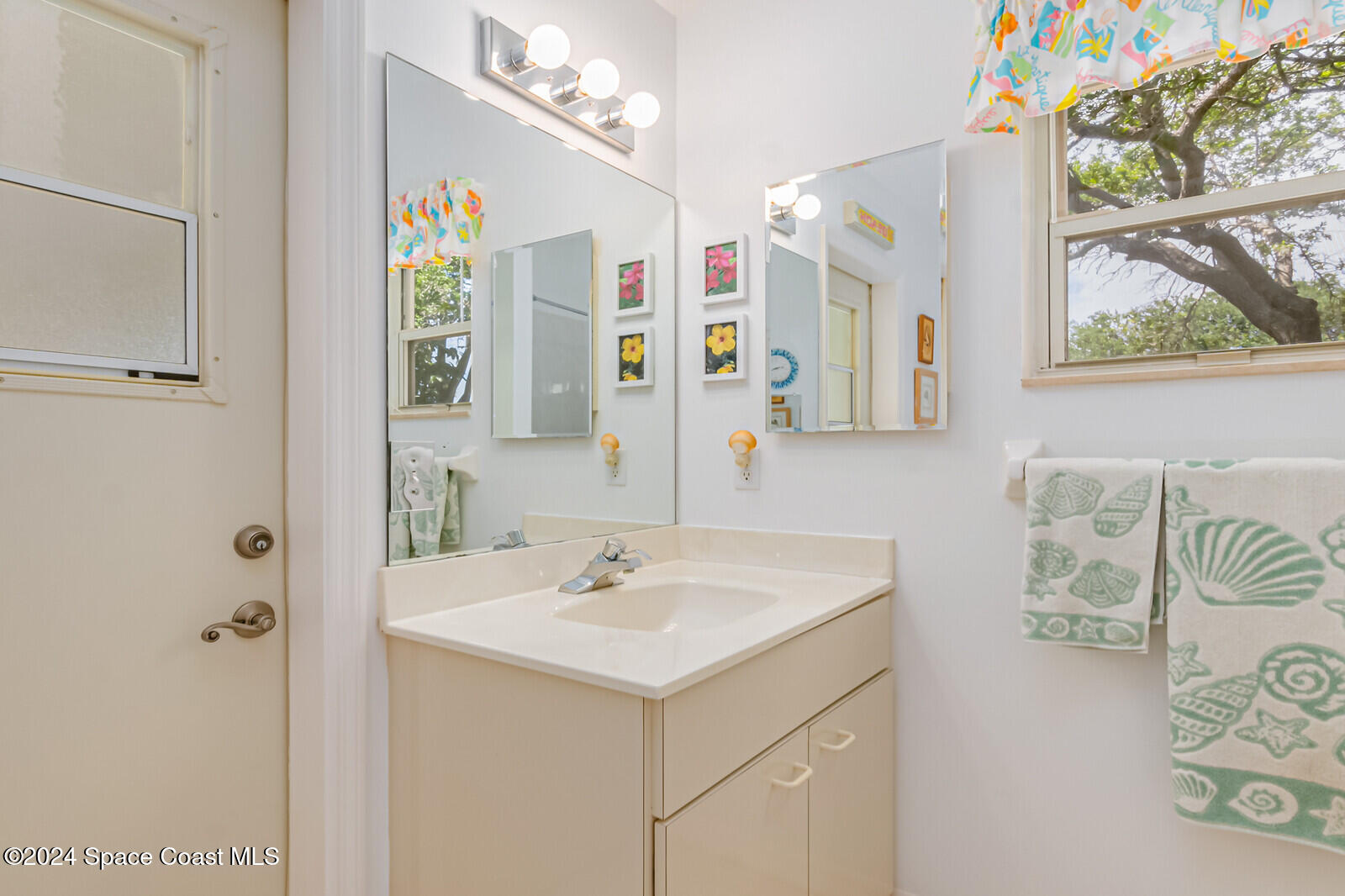 Indialantic, Florida, 32903, United States, 4 Bedrooms Bedrooms, ,3 BathroomsBathrooms,Residential,For Sale,1794760