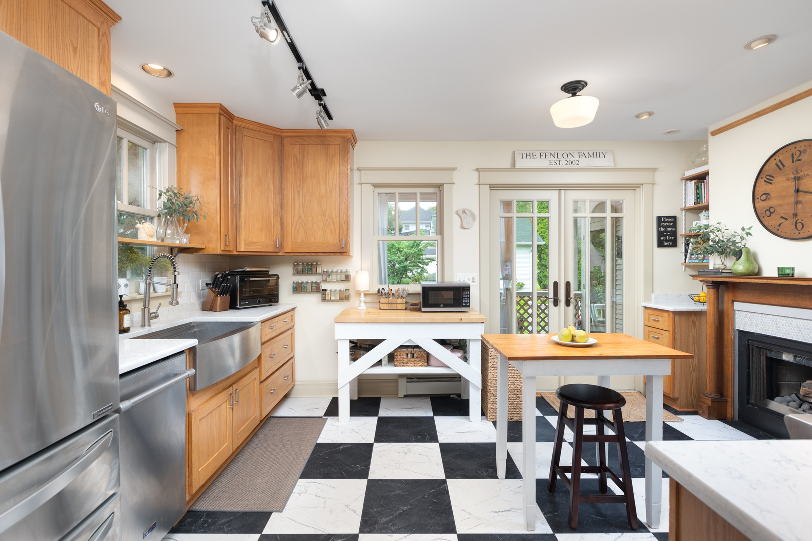 Naperville, Illinois, 60540, United States, 4 Bedrooms Bedrooms, ,4 BathroomsBathrooms,Residential,For Sale,1926208