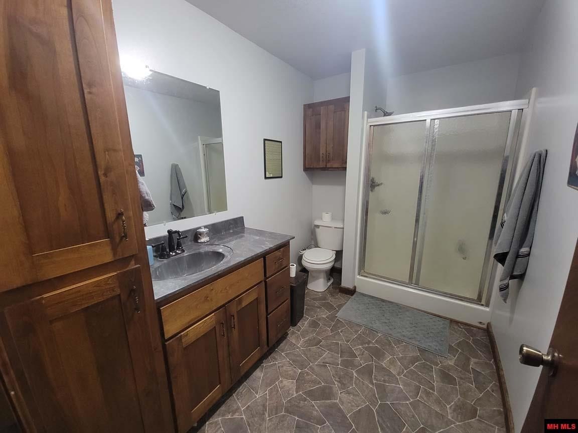 Franklin, Arkansas, 72536, United States, 5 Bedrooms Bedrooms, ,3 BathroomsBathrooms,Residential,For Sale,2039811