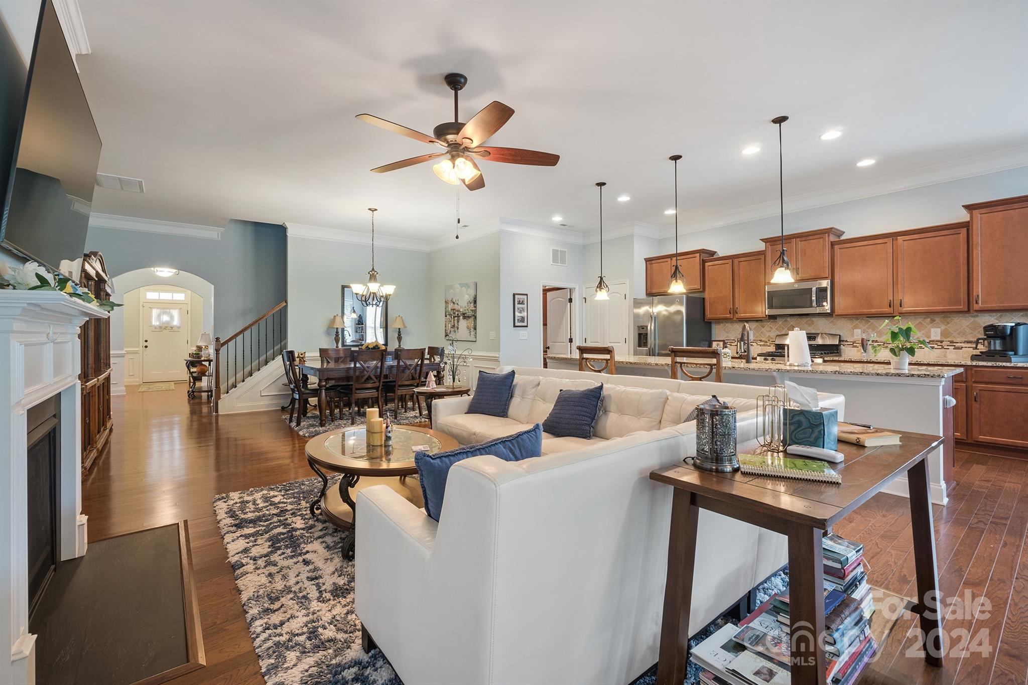 3406 Streamside Drive, Davidson, North Carolina, 28036, United States, 4 Bedrooms Bedrooms, ,3 BathroomsBathrooms,Residential,For Sale,3406 Streamside Drive,1628447