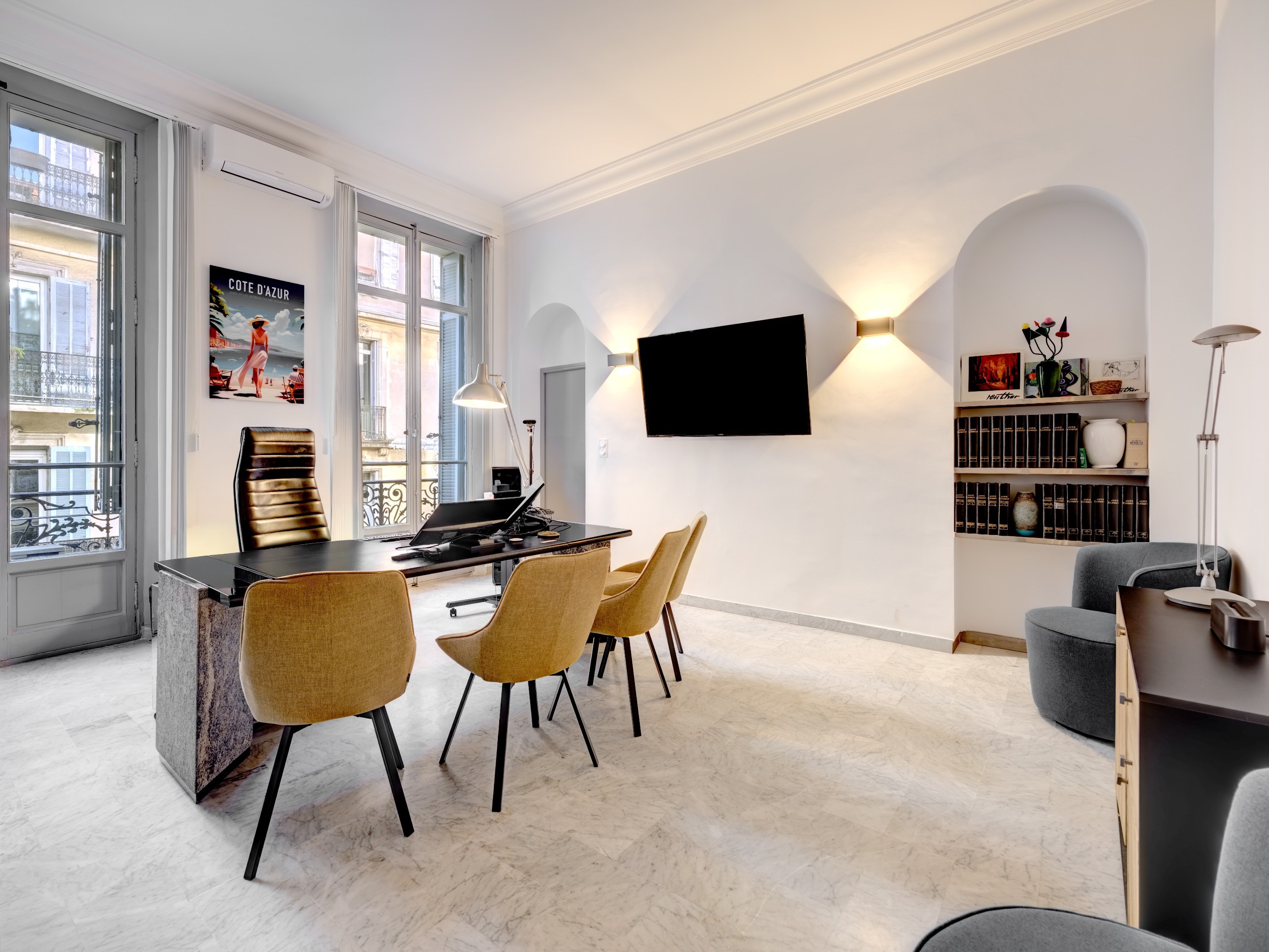  170 m² bourgeois apartment for sale in Cannes city centre - 物件實景