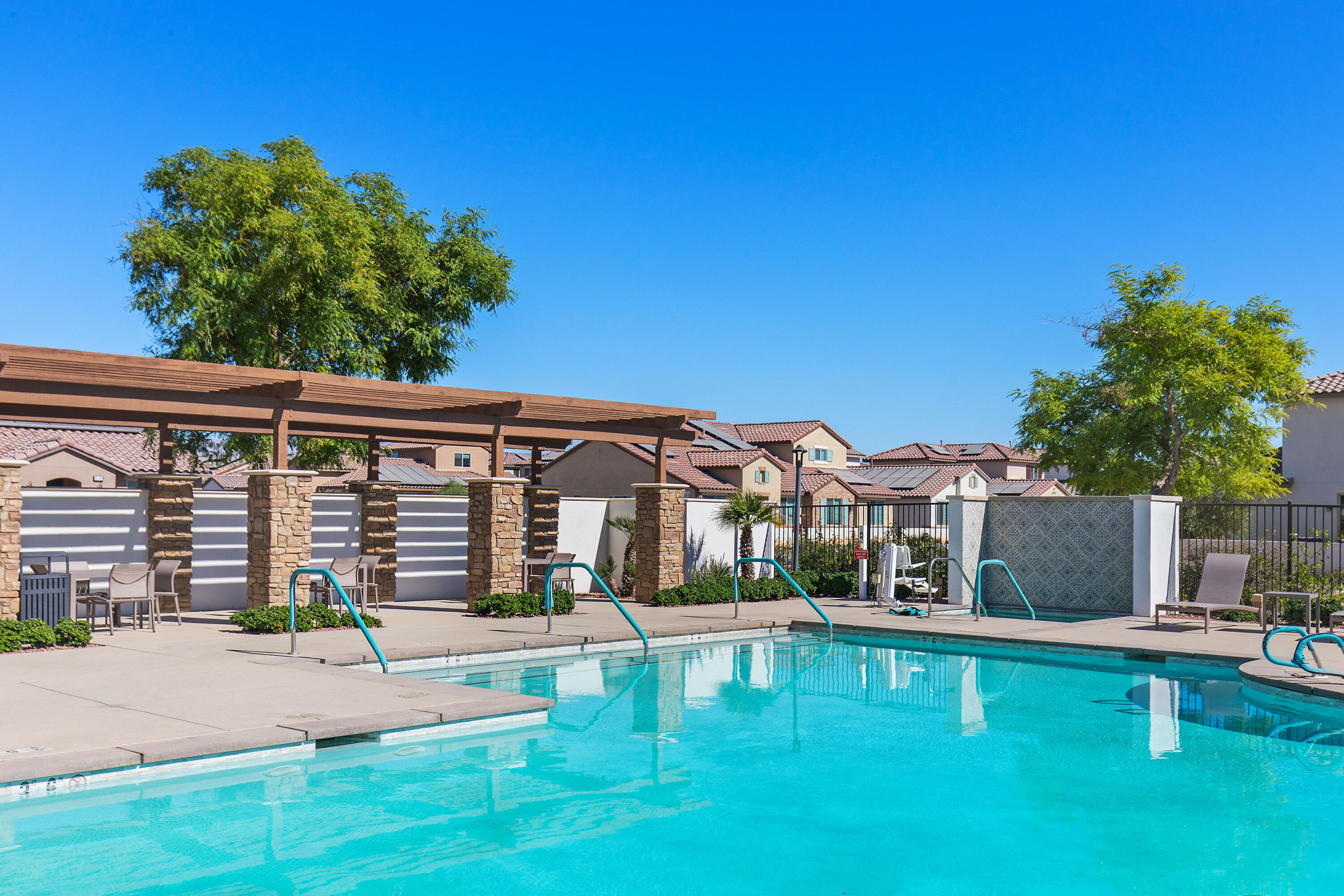 La Quinta, California, 92253, United States, 3 Bedrooms Bedrooms, ,3 BathroomsBathrooms,Residential,For Sale,1940982