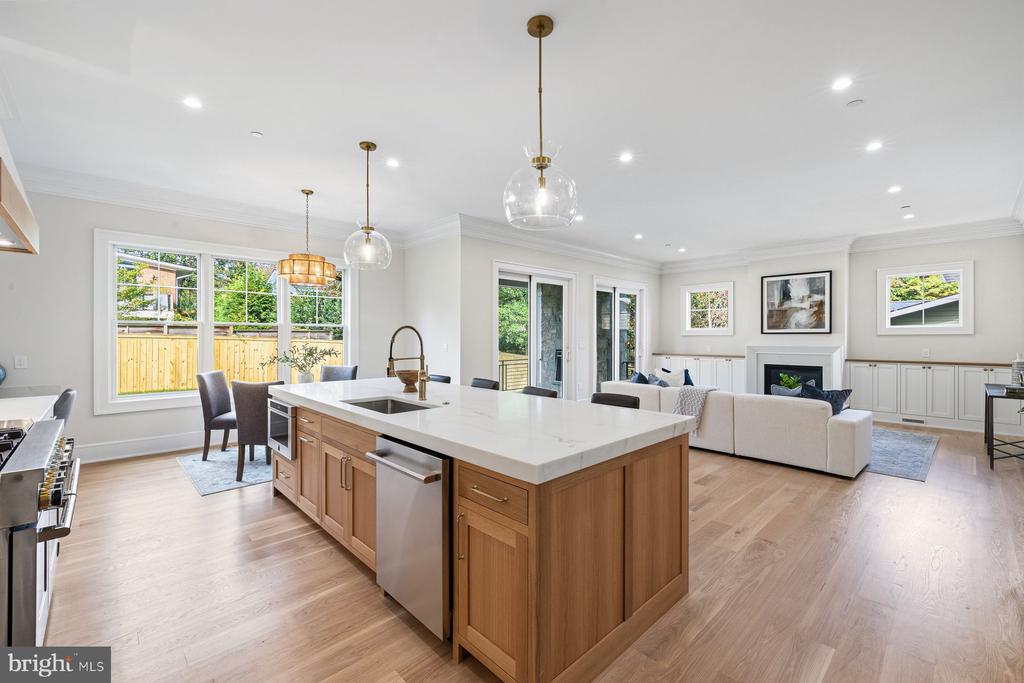 Chevy Chase, Maryland, 20815, United States, 6 Bedrooms Bedrooms, ,7 BathroomsBathrooms,Residential,For Sale,1976530