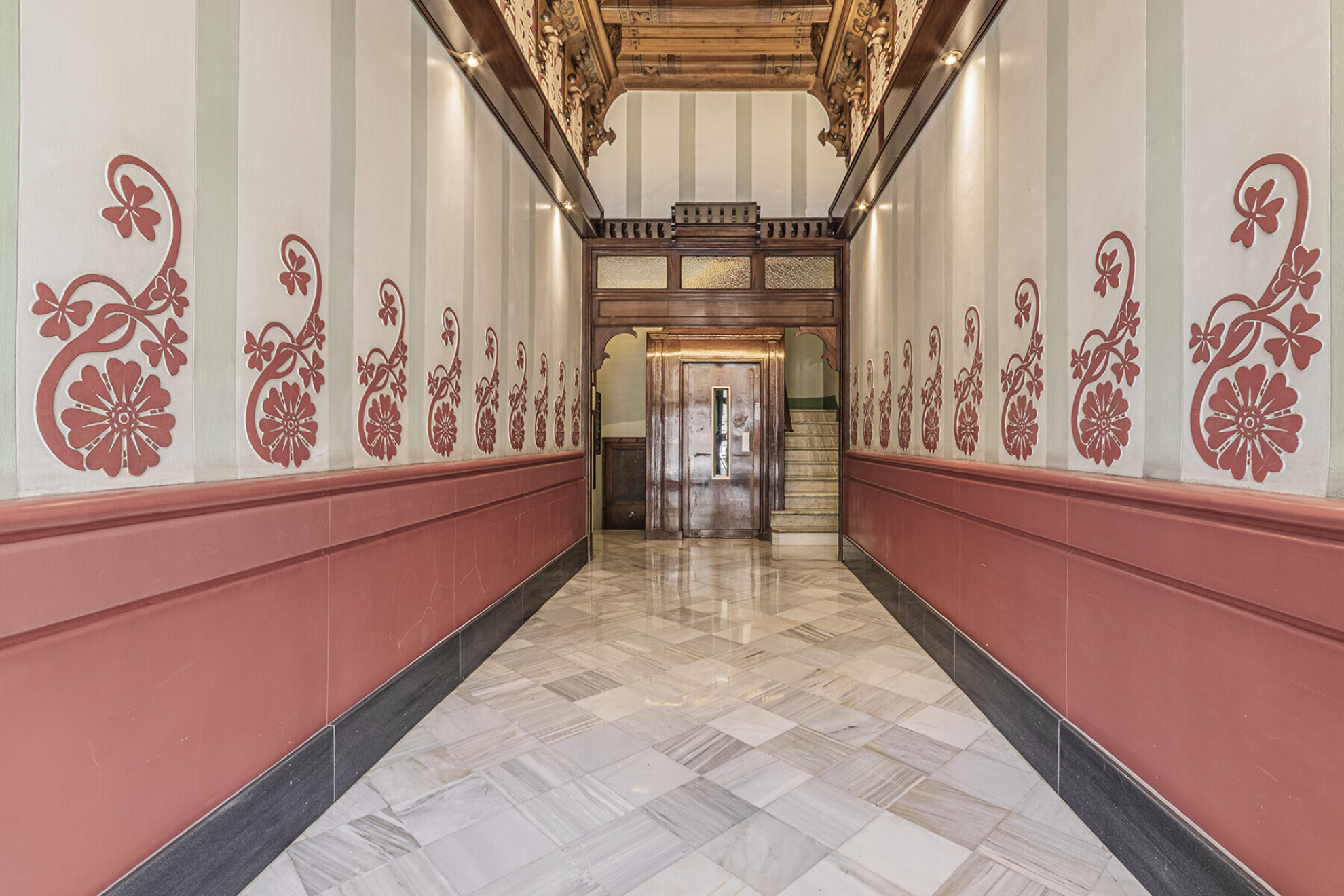  Refurbished jewel in the Quadrat d