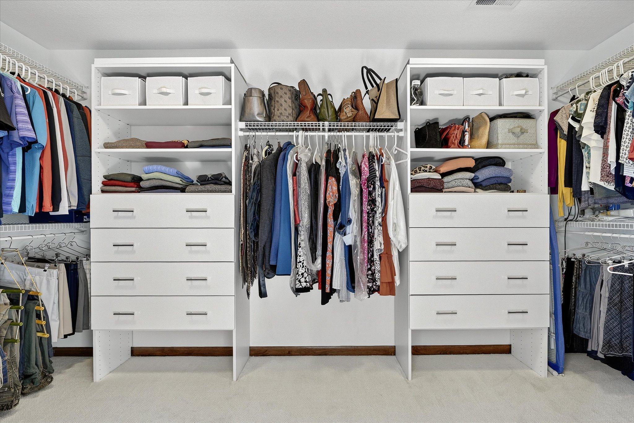 Medina, Minnesota, 55340, United States, 5 Bedrooms Bedrooms, ,3 BathroomsBathrooms,Residential,For Sale,1989034