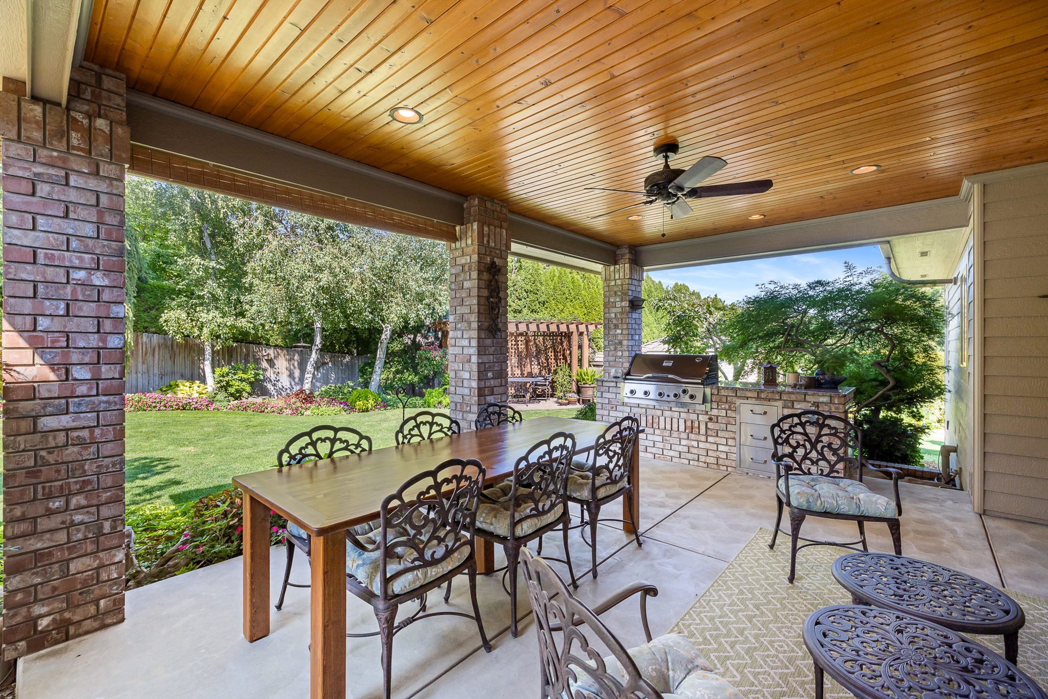  A backyard paradise only time can create - 物件實景