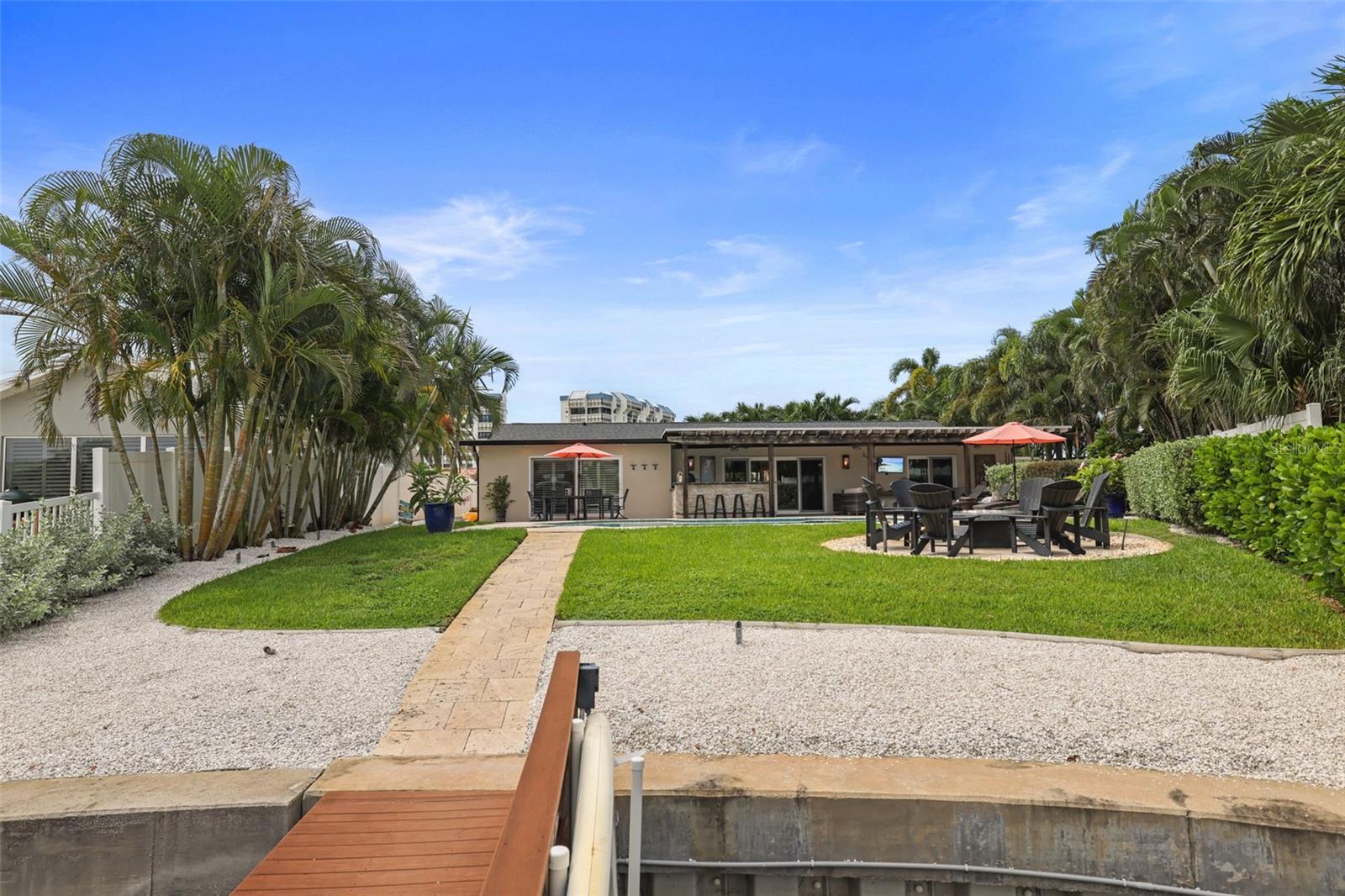 St. Petersburg, Florida, 33707, United States, 3 Bedrooms Bedrooms, ,2 BathroomsBathrooms,Residential,For Sale,1978831