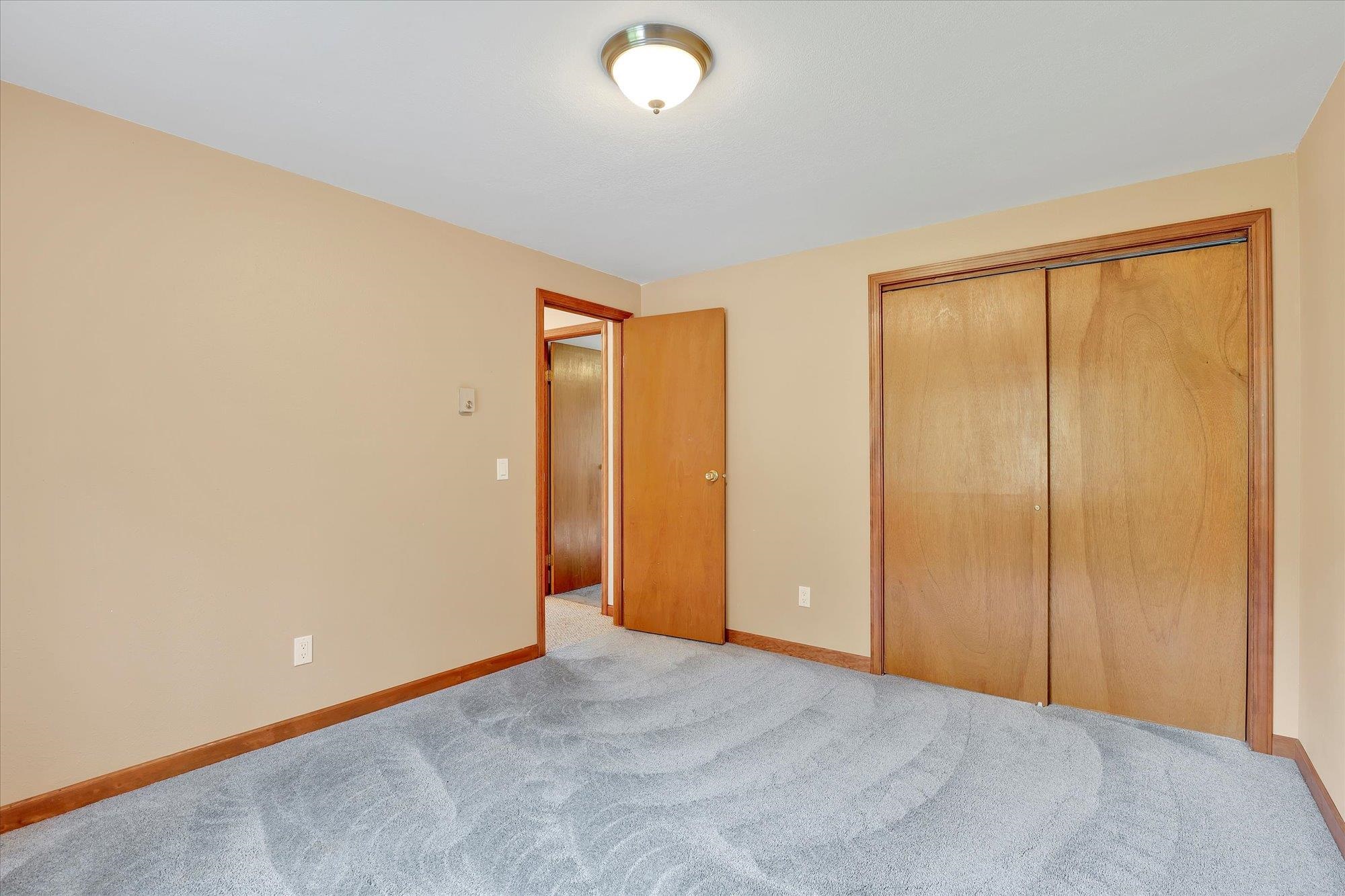 Newman Lake, Washington, 99025, United States, 4 Bedrooms Bedrooms, ,3 BathroomsBathrooms,Residential,For Sale,1929094