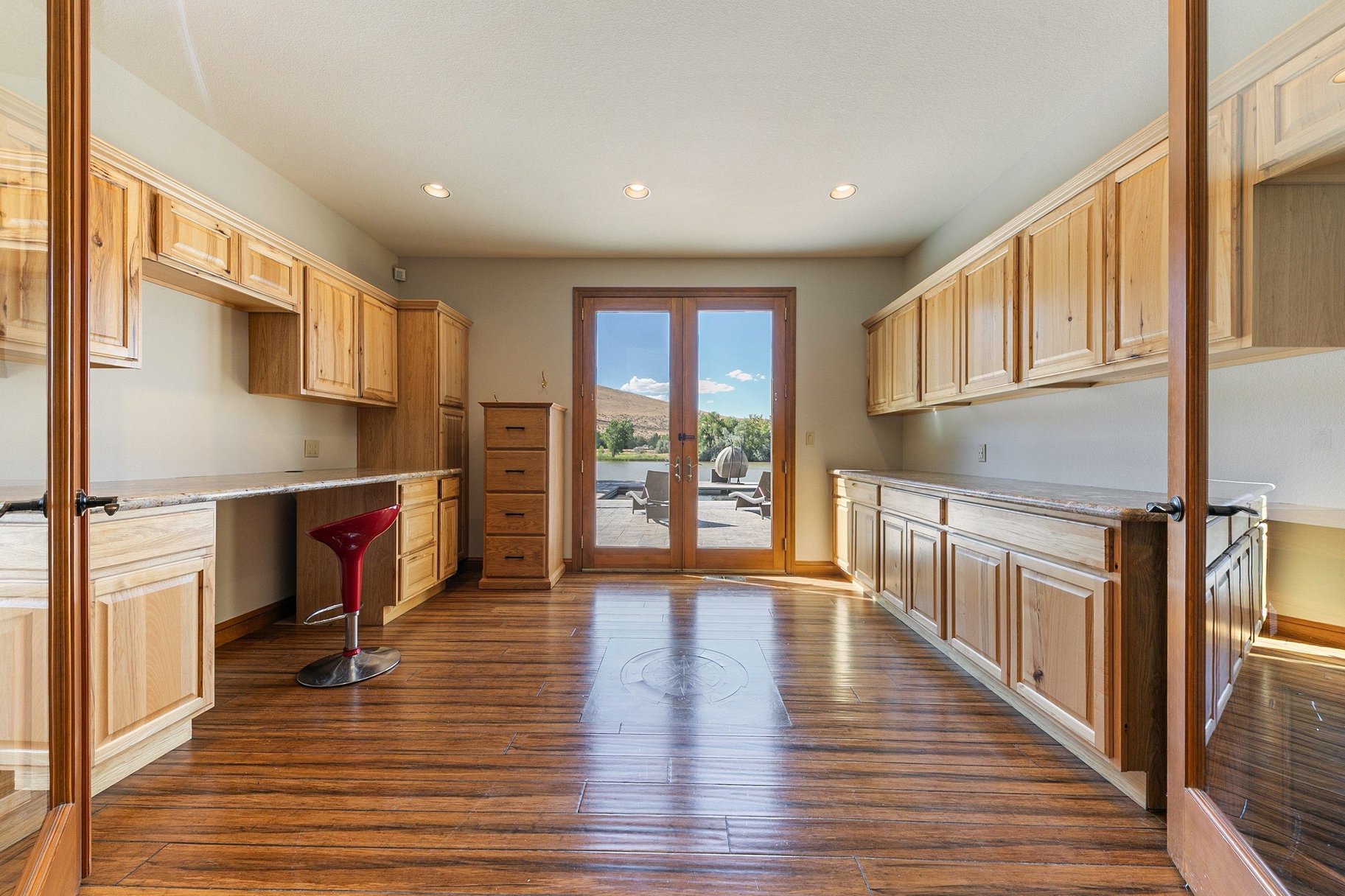  A Rare Lakefront Estate in the Heart of Reno no in One of Northern Nevada