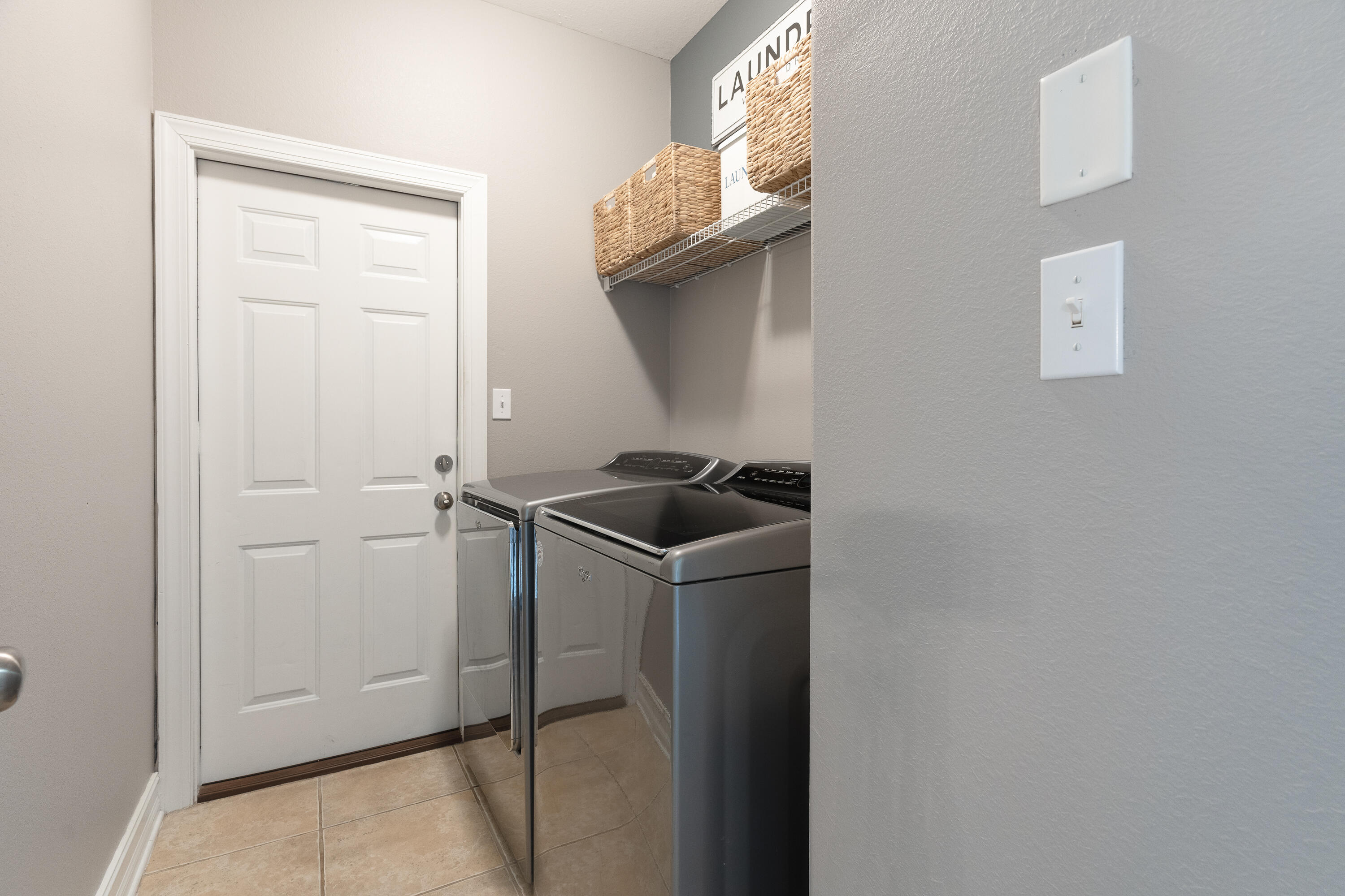 Freeport, Florida, 32439, United States, 4 Bedrooms Bedrooms, ,3 BathroomsBathrooms,Residential,For Sale,1948335