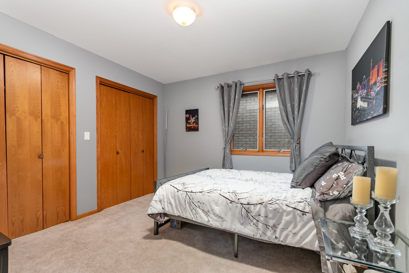 Chicago, Illinois, 60609, United States, 3 Bedrooms Bedrooms, ,3 BathroomsBathrooms,Residential,For Sale,1941639