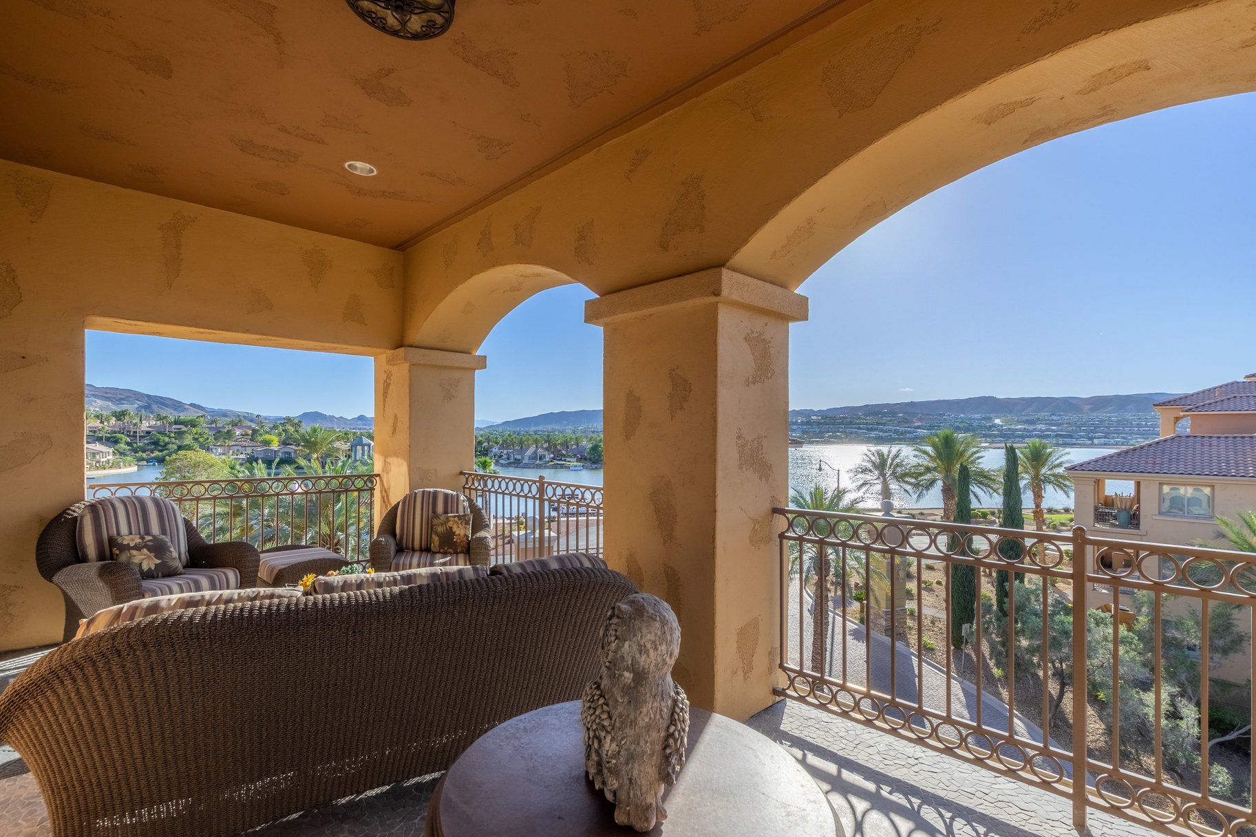  Lake Las Vegas Furnished 3 Beds, 3 Bath With Den Penthouse & Lake Views - 物件實景