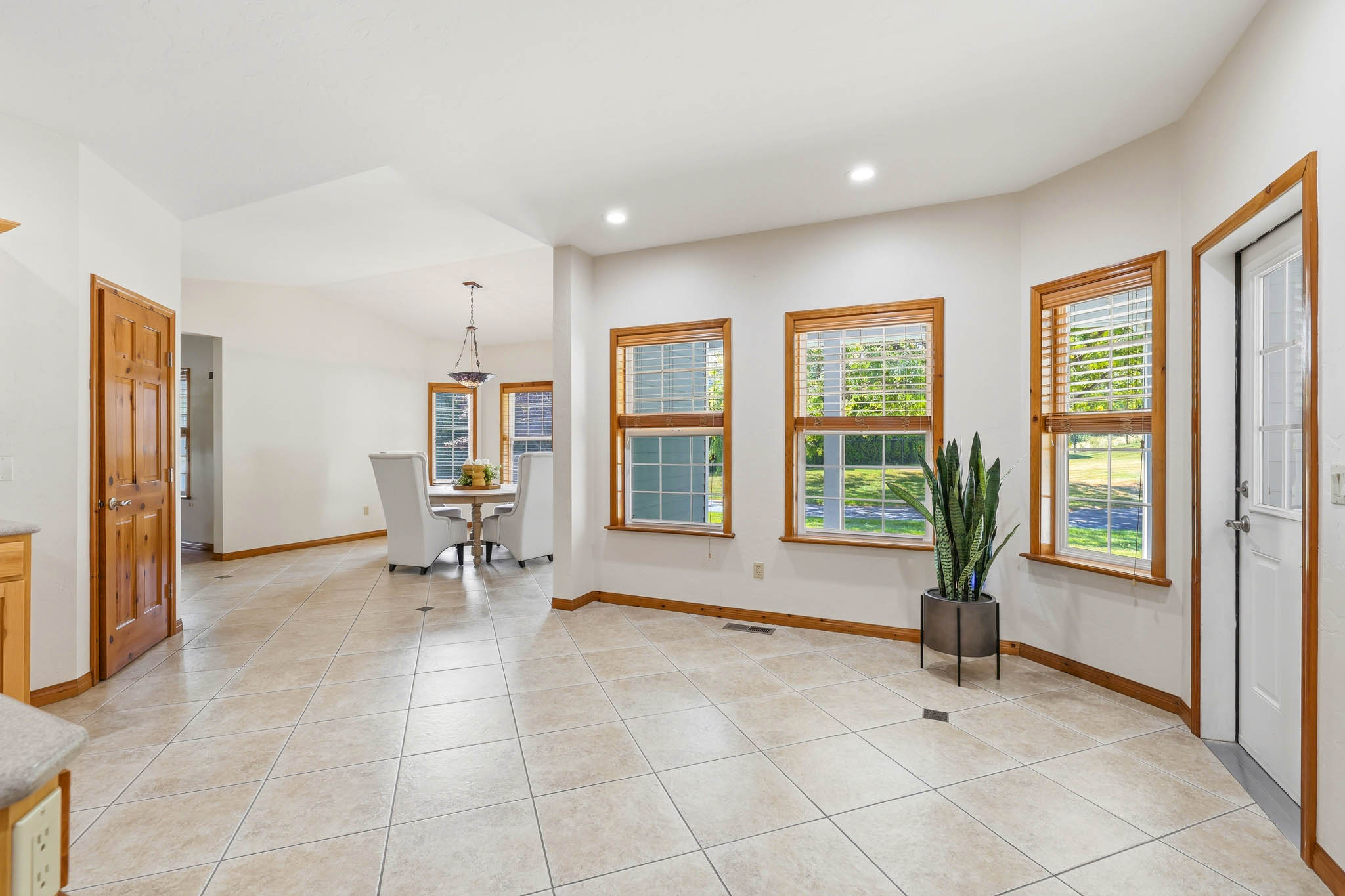  Located in The Heart of West Richland’s Wine Country - 物件實景