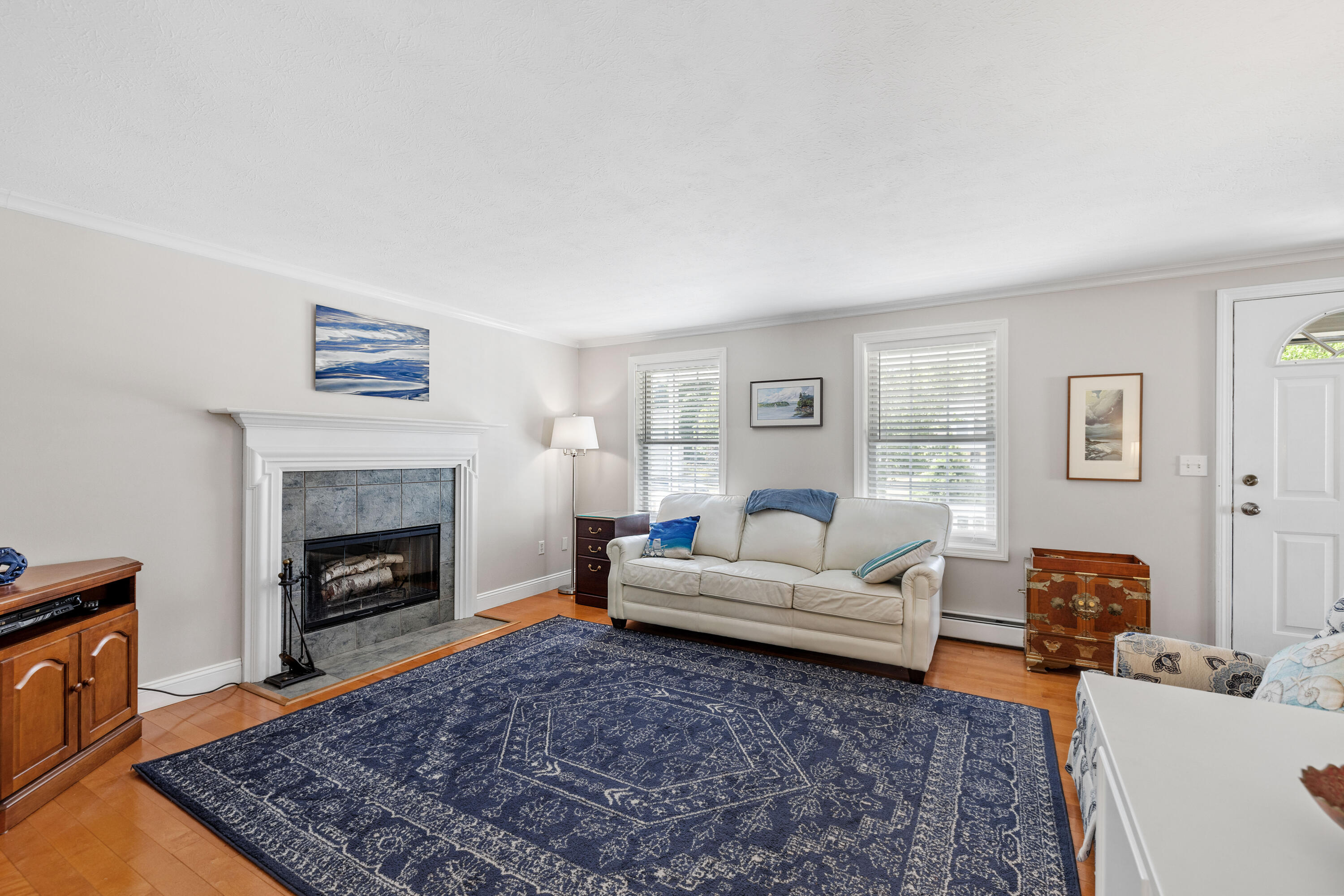 Kennebunk, Maine, 04043, United States, 4 Bedrooms Bedrooms, ,3 BathroomsBathrooms,Residential,For Sale,1901134