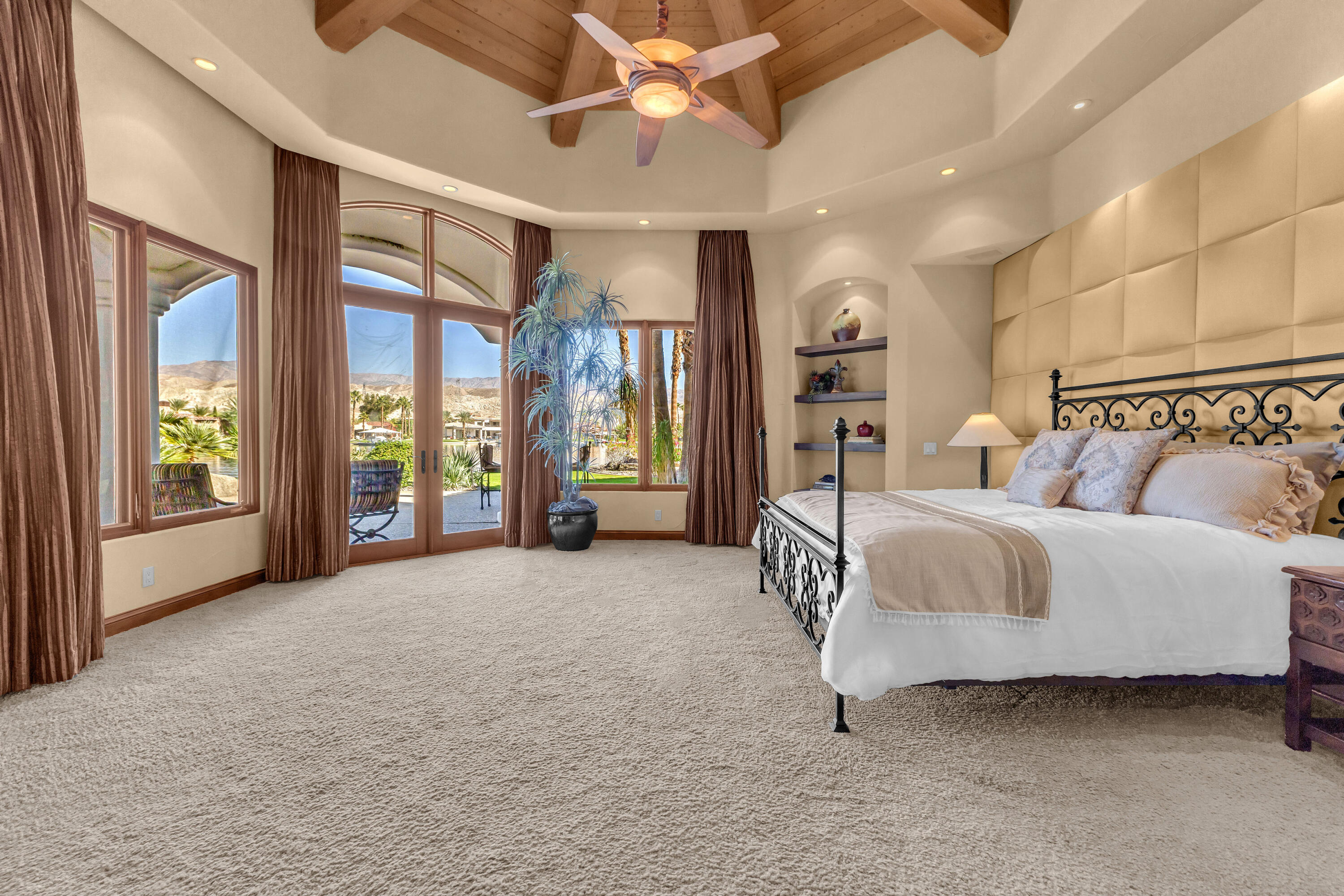 Indio, California, 92203, United States, 5 Bedrooms Bedrooms, ,4 BathroomsBathrooms,Residential,For Sale,1992835