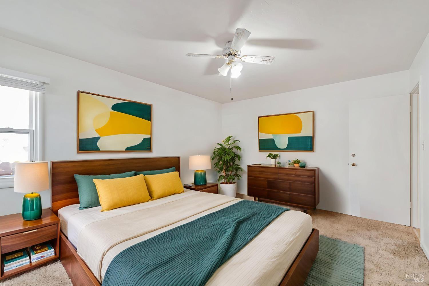 Santa Rosa, California, 95401, United States, 2 Bedrooms Bedrooms, ,2 BathroomsBathrooms,Residential,For Sale,1925442