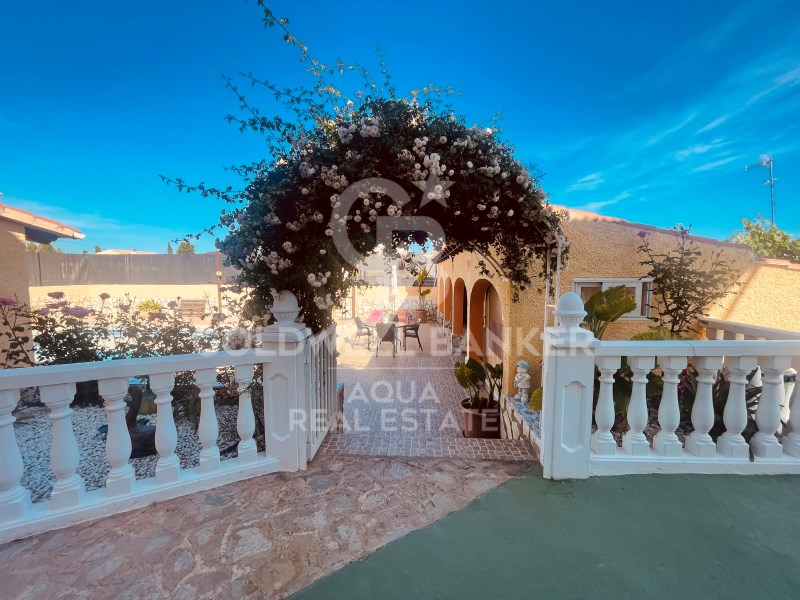 La Nucia, Comunidad Valenciana, ES, 8 Bedrooms Bedrooms, ,2 BathroomsBathrooms,Residential,For Sale,1827987
