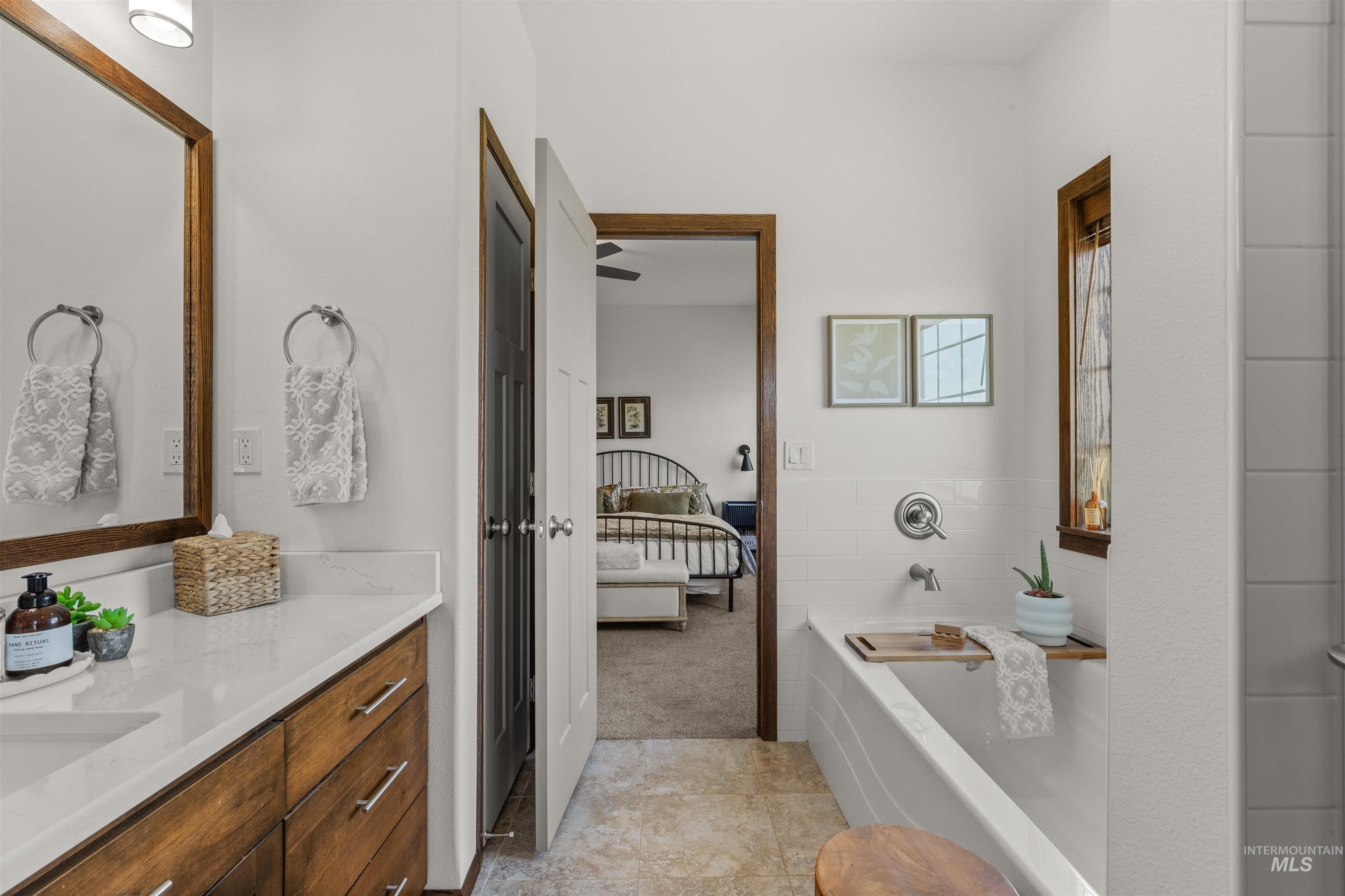 Clarkston, Washington, 99403, United States, 4 Bedrooms Bedrooms, ,3 BathroomsBathrooms,Residential,For Sale,1976590