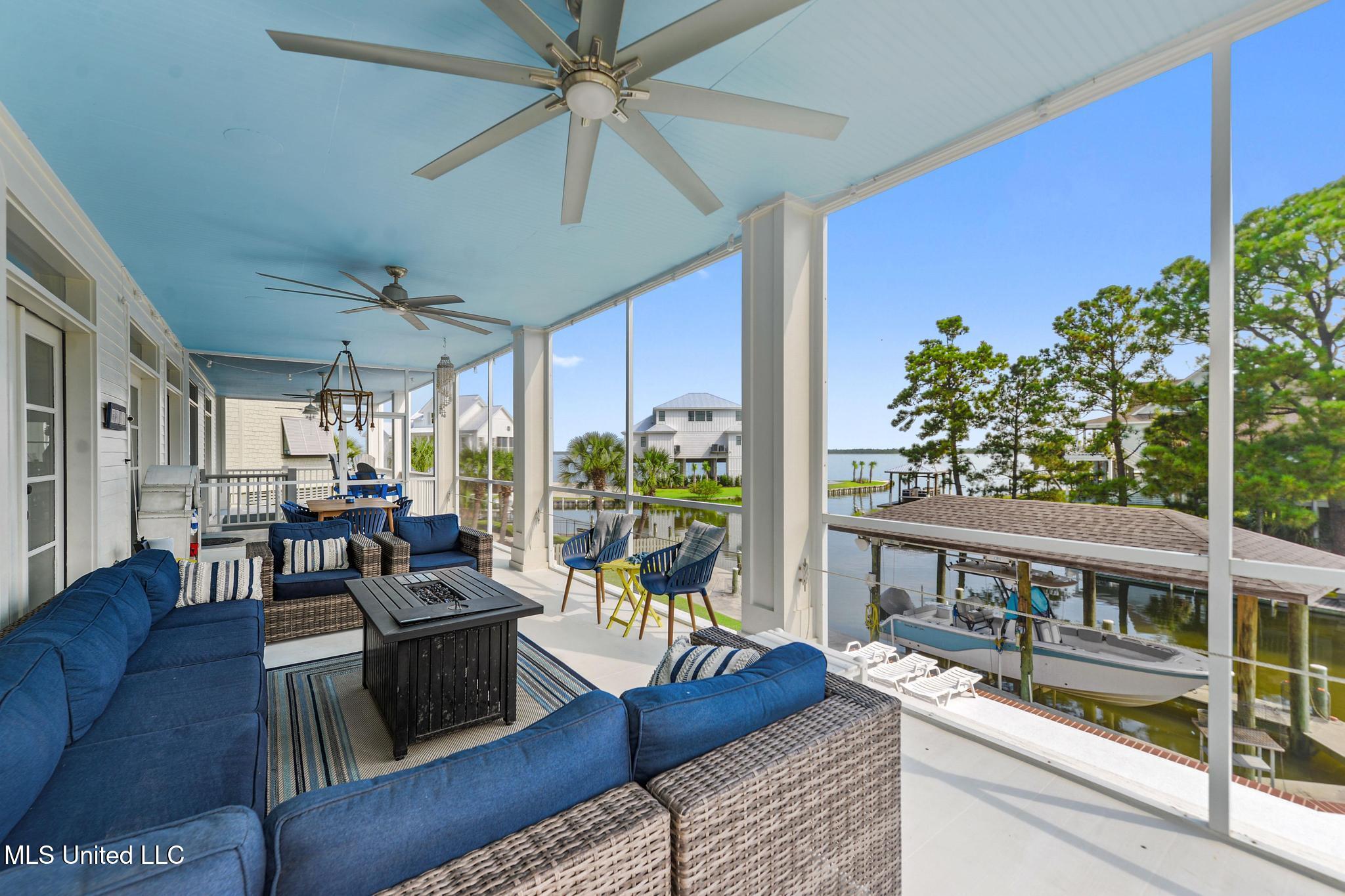 Pass Christian, Mississippi, 39571, United States, 5 Bedrooms Bedrooms, ,7 BathroomsBathrooms,Residential,For Sale,1989157