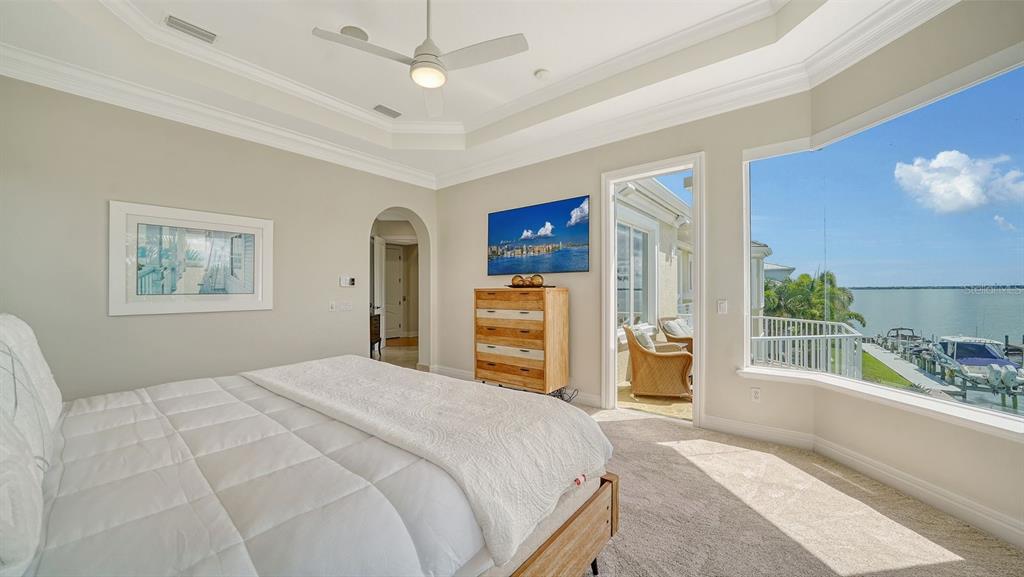 Longboat Key, Florida, 34228, United States, 4 Bedrooms Bedrooms, ,5 BathroomsBathrooms,Residential,For Sale,1999864