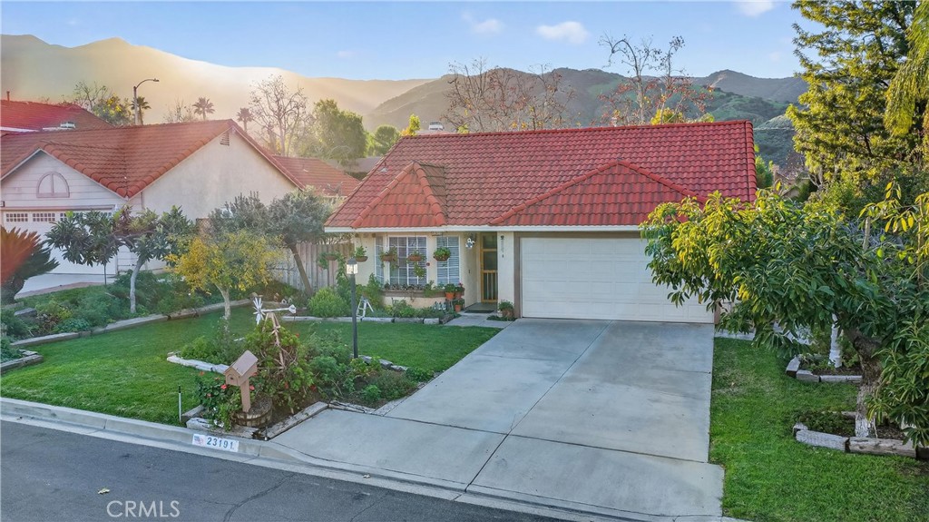 Corona, California, 92883, United States, 4 Bedrooms Bedrooms, ,2 BathroomsBathrooms,Residential,For Sale,2009090