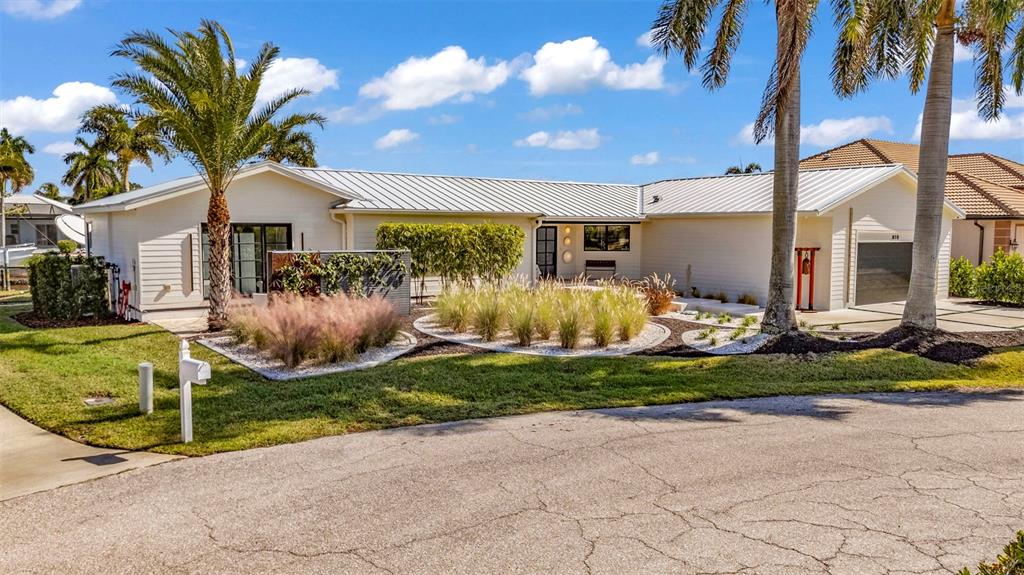 Punta Gorda, Florida, 33950, United States, 3 Bedrooms Bedrooms, ,2 BathroomsBathrooms,Residential,For Sale,1989278