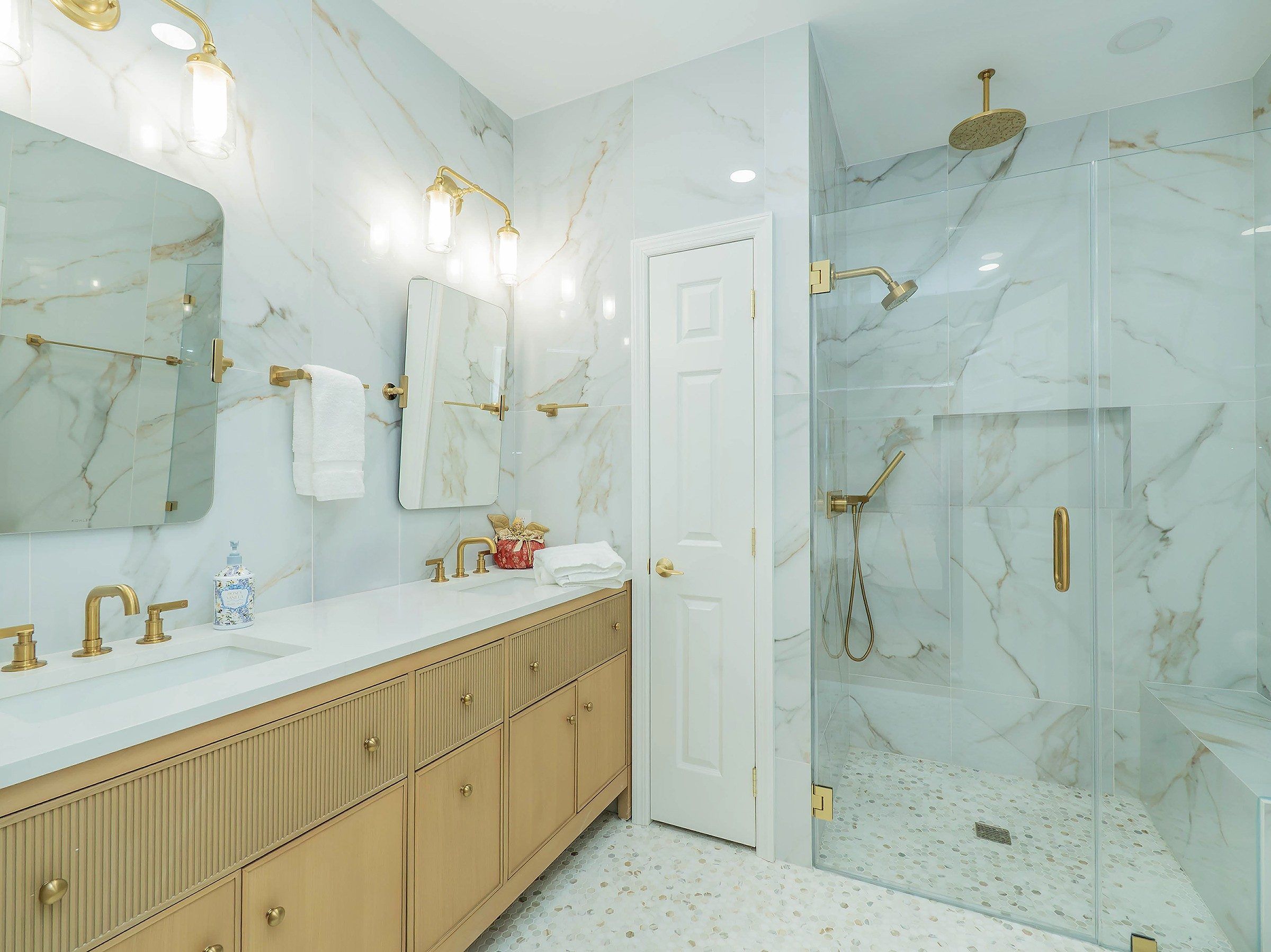  87 Pond View Drive, Port Washington, NY, 11050 - 物件實景