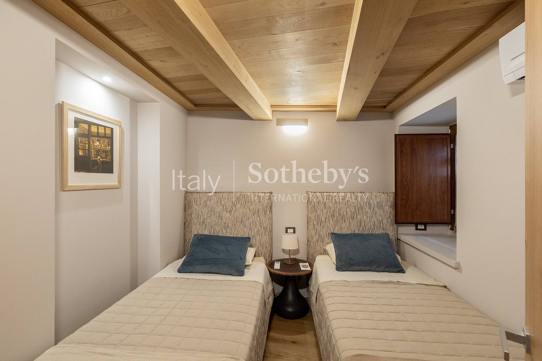  Elegant Townhouse with View - 物件實景