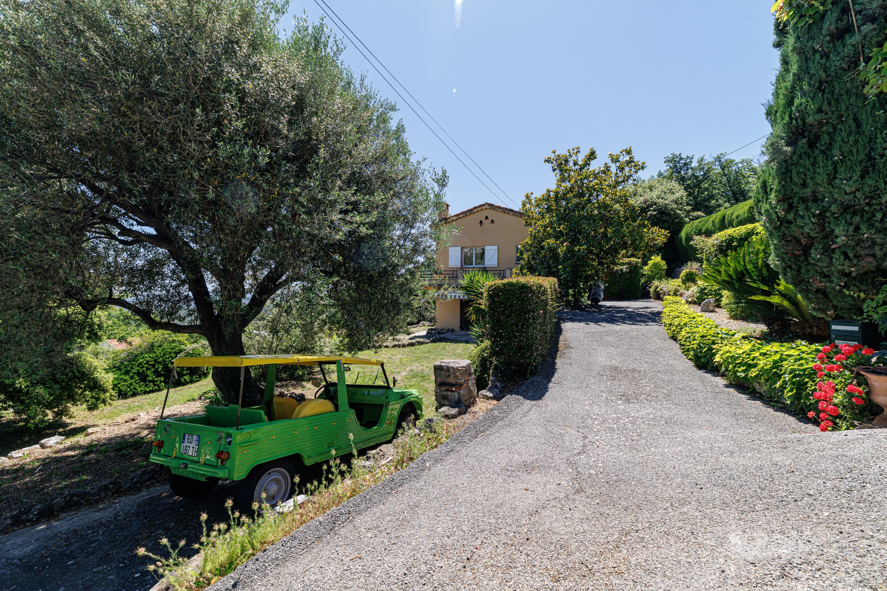  Sea view property with development potential in Vence - 物件實景