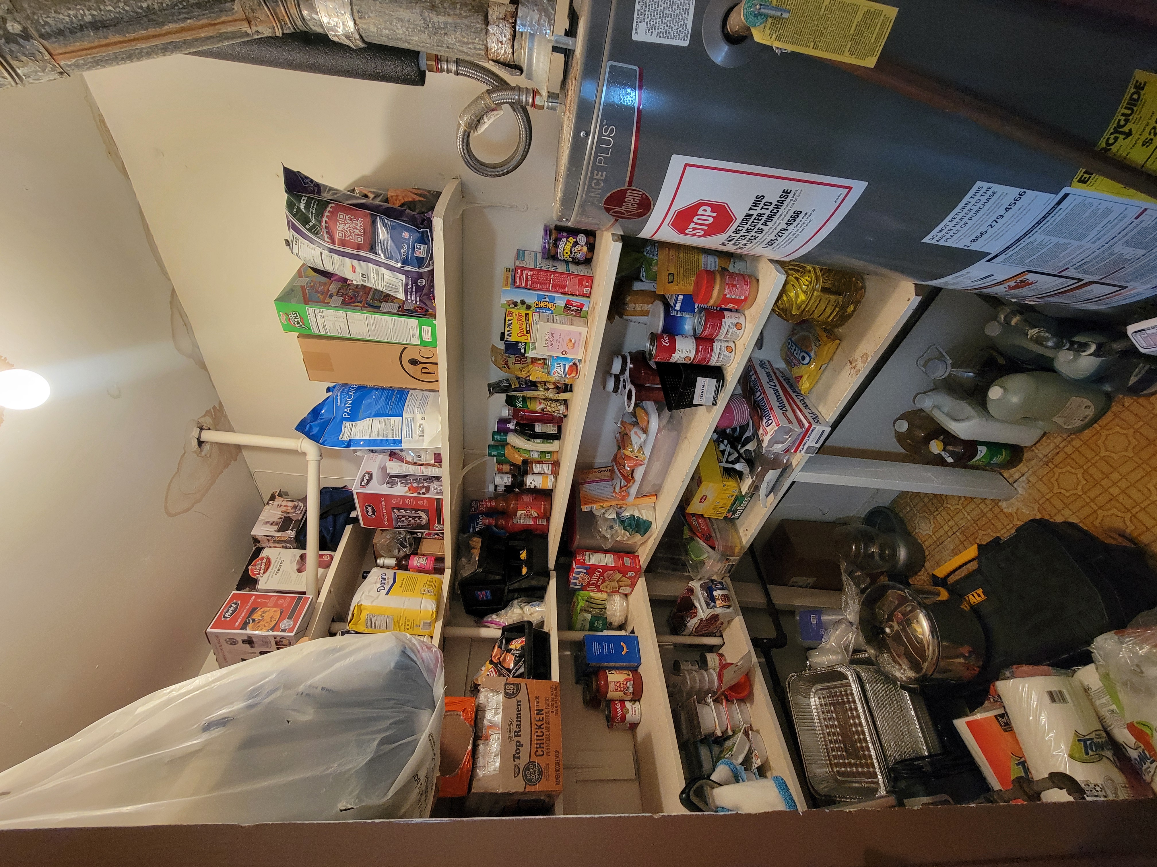 Carteret, New Jersey, 07008, United States, 6 Bedrooms Bedrooms, ,2 BathroomsBathrooms,Residential,For Sale,1980977