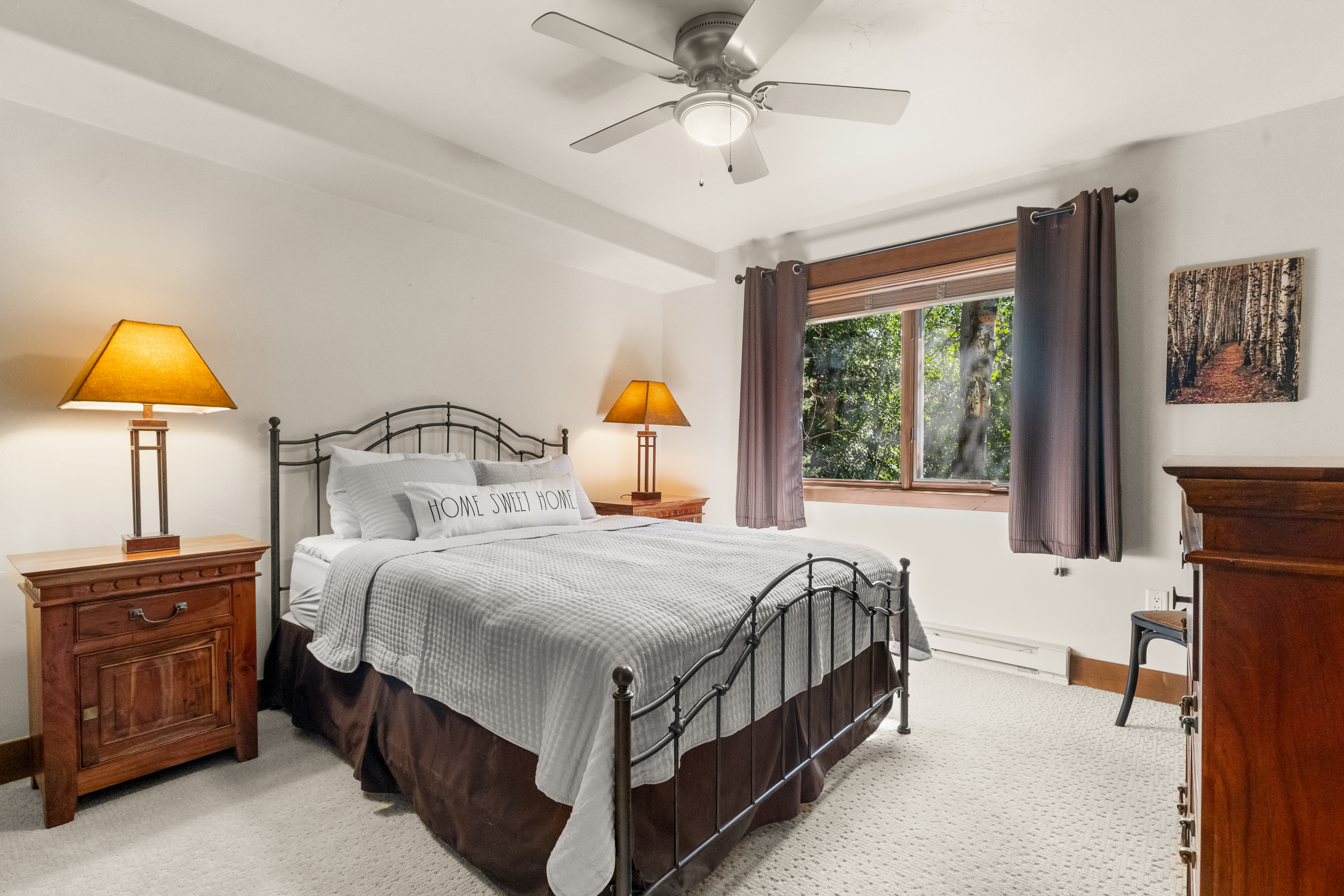  One Bedroom in Prime Location Central to Everything - 物件實景