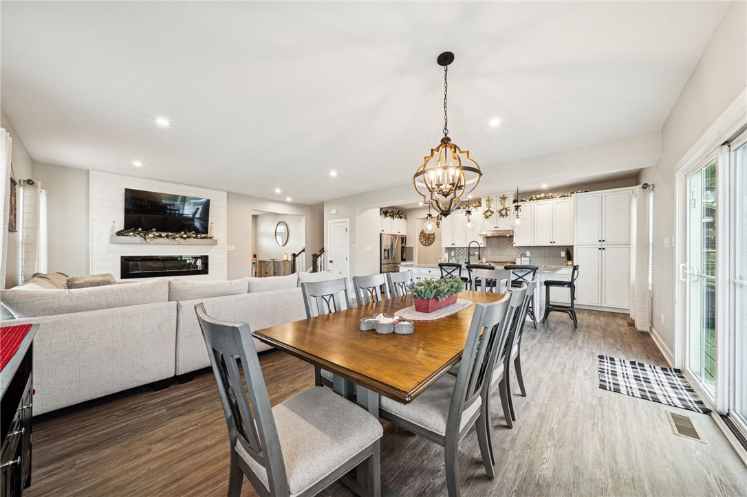 Penn Twp, Pennsylvania, 15644, United States, 4 Bedrooms Bedrooms, ,4 BathroomsBathrooms,Residential,For Sale,2010437