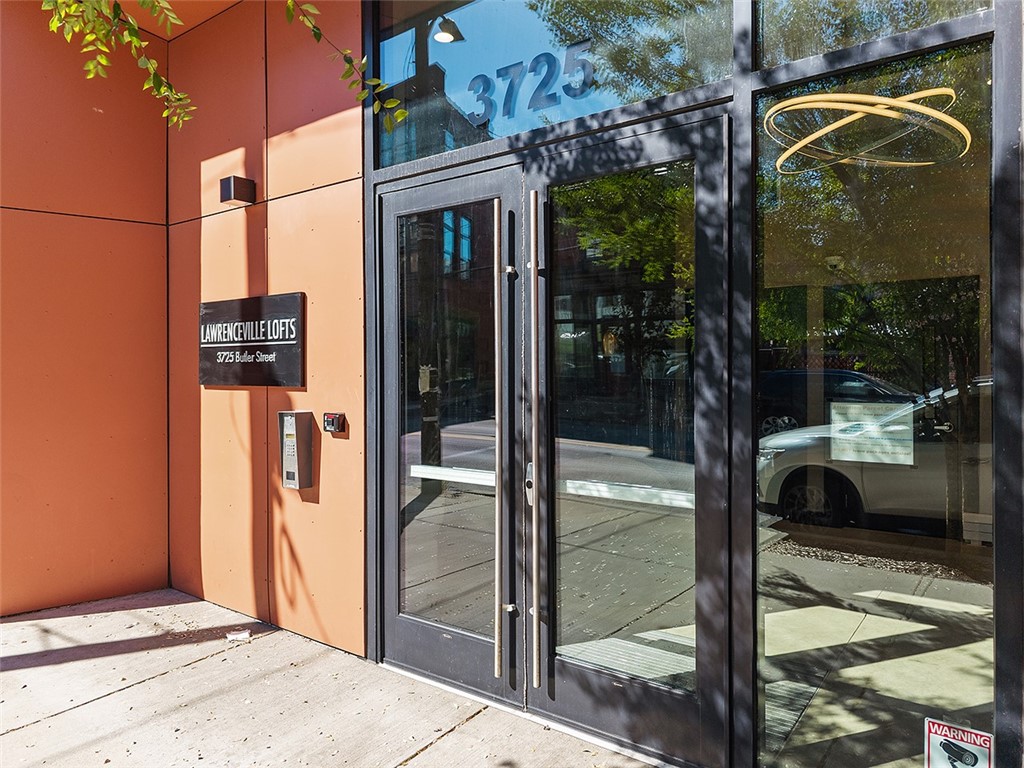 Lawrenceville, Pennsylvania, 15201, United States, 2 Bedrooms Bedrooms, ,2 BathroomsBathrooms,Residential,For Sale,1960750