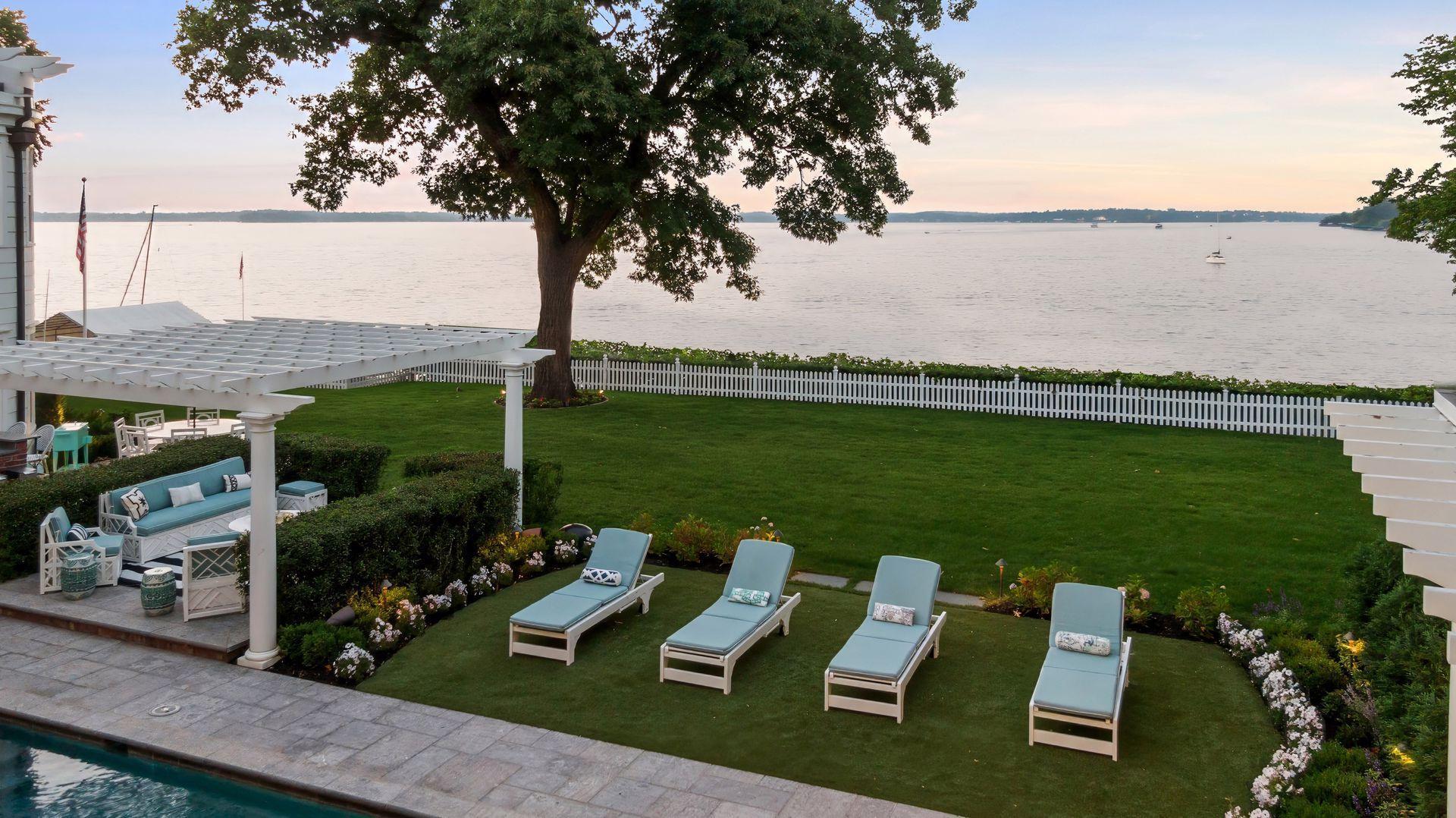 Deephaven, Minnesota, 55331, United States, 5 Bedrooms Bedrooms, ,5 BathroomsBathrooms,Residential,For Sale,1876479