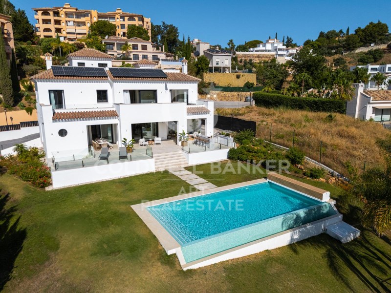 Marbella, Andalusia, ES, 5 Bedrooms Bedrooms, ,6 BathroomsBathrooms,Residential,For Sale,1885569