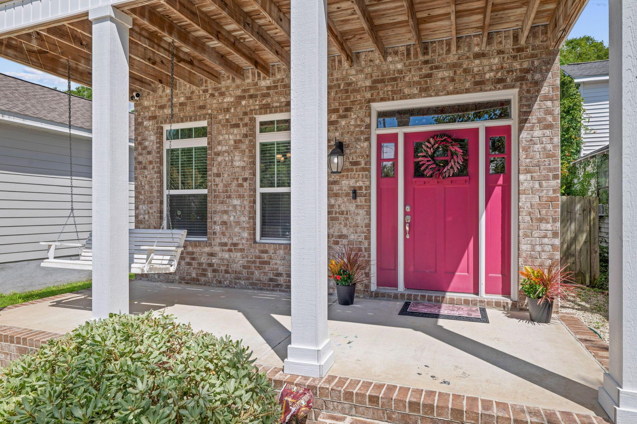 Wright St, Pensacola, FL 32501