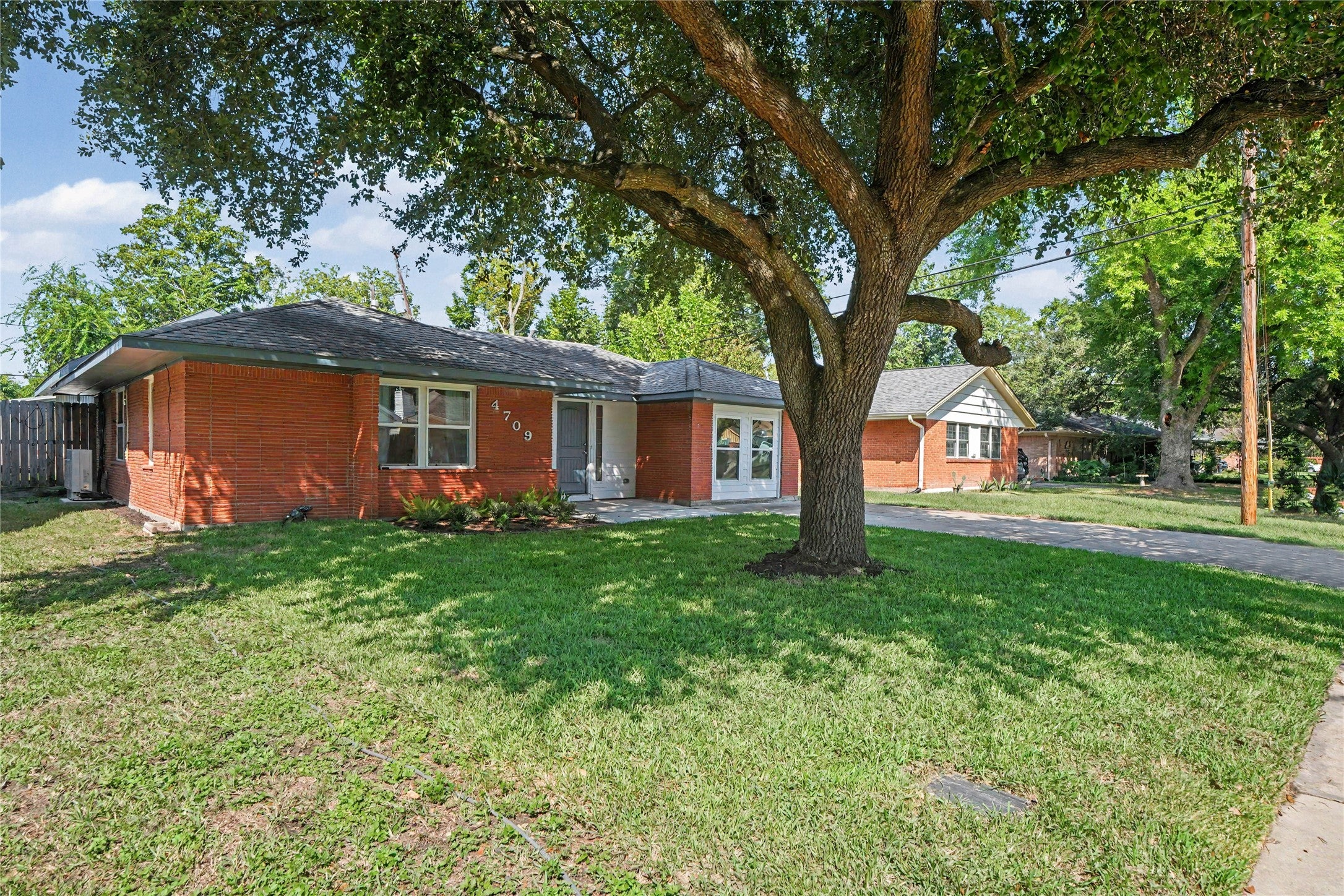 Sanborn Dr, Houston, TX 77092 #1