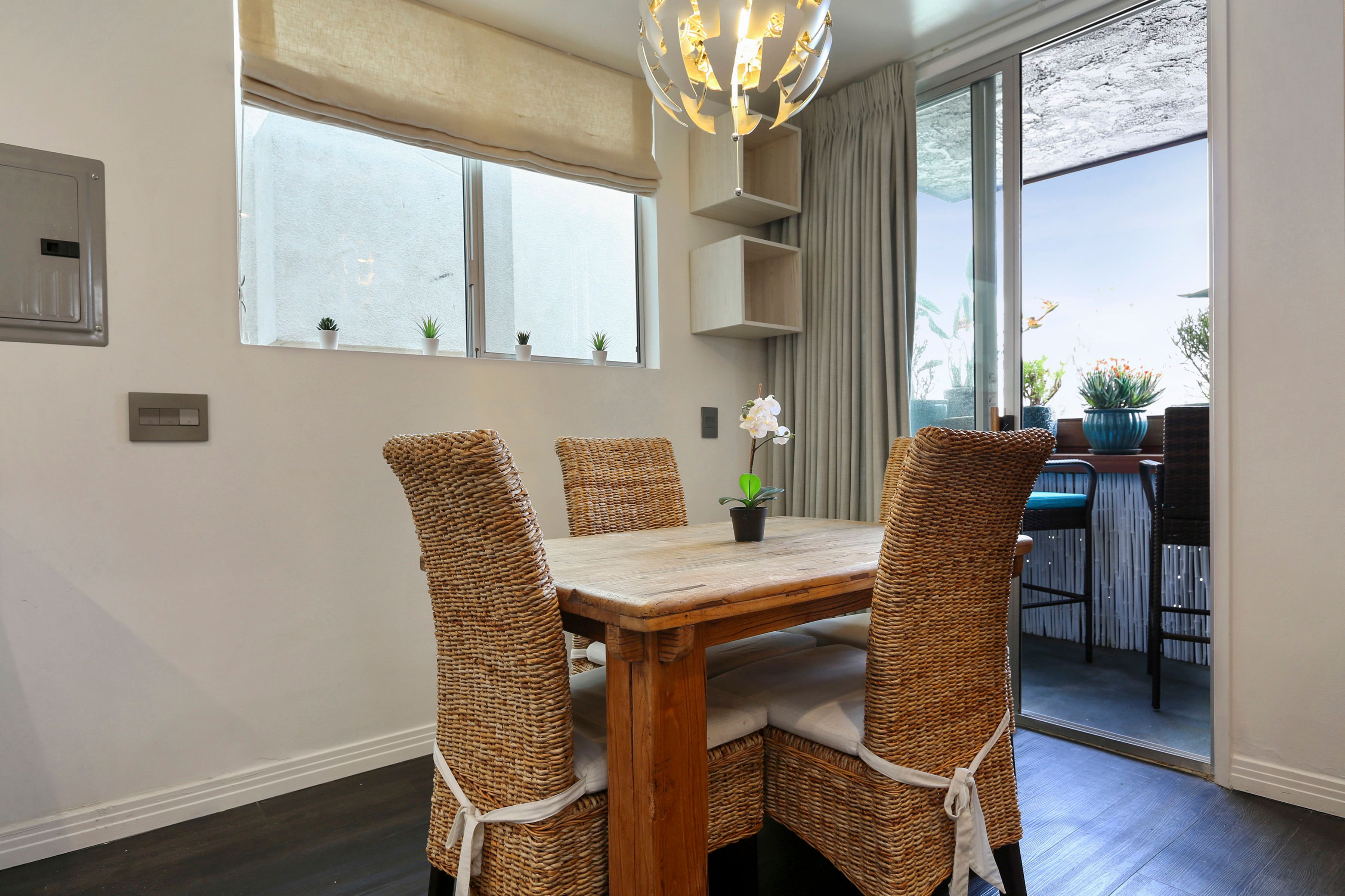  472 Rosecrans Avenue, Manhattan Beach, CA 90266 - 物件實景
