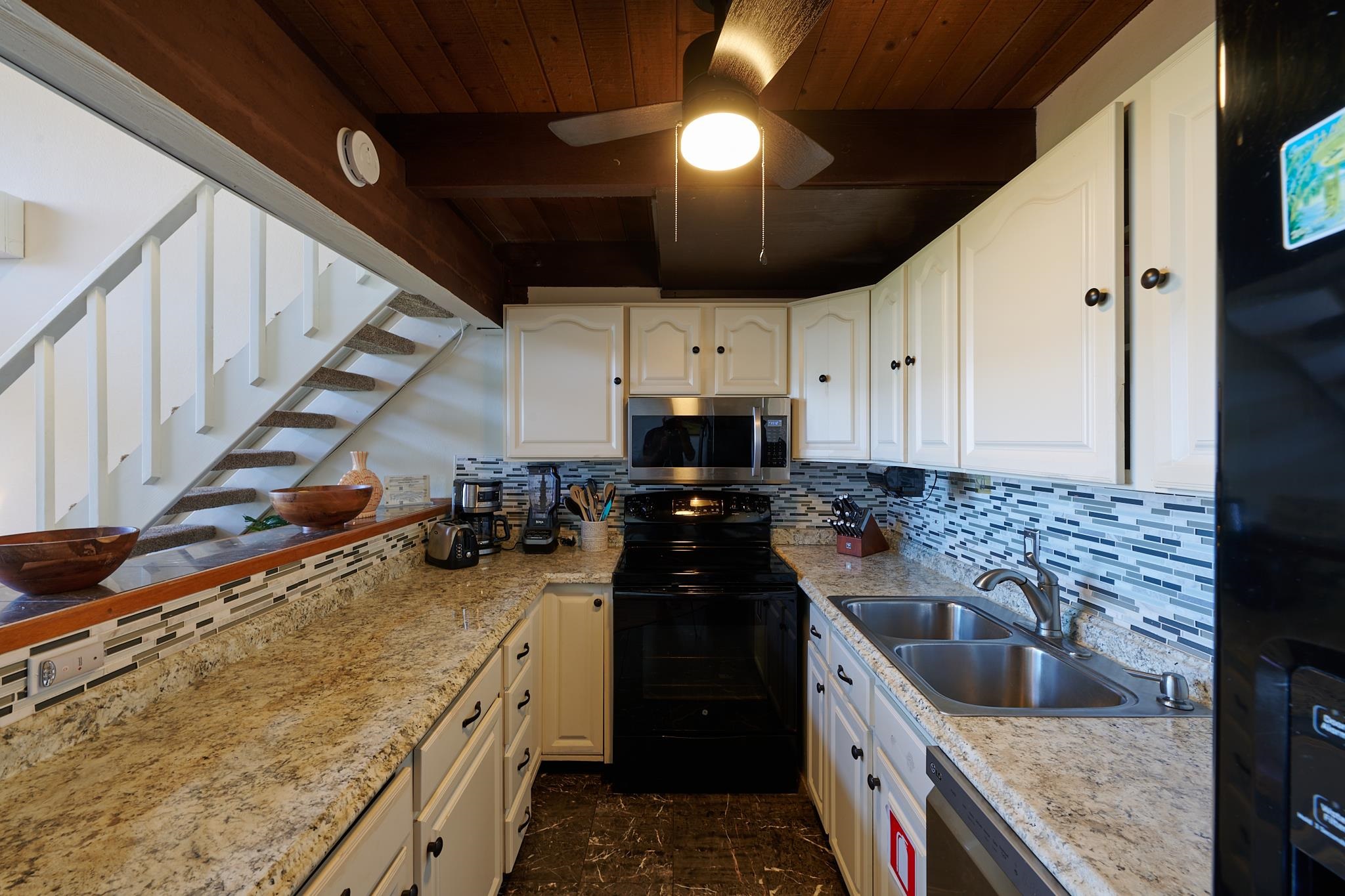 Kihei, Hawaii, 96753, United States, 2 Bedrooms Bedrooms, ,1 BathroomBathrooms,Residential,For Sale,1998368