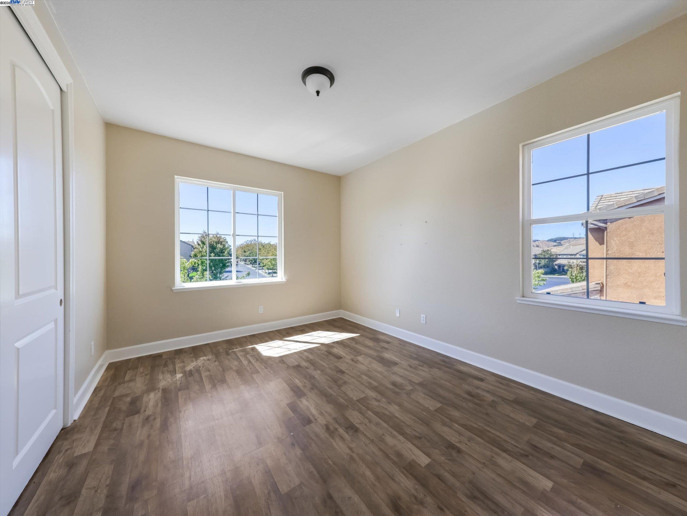 Vallejo, California, 94591, United States, 5 Bedrooms Bedrooms, ,5 BathroomsBathrooms,Residential,For Sale,2002289