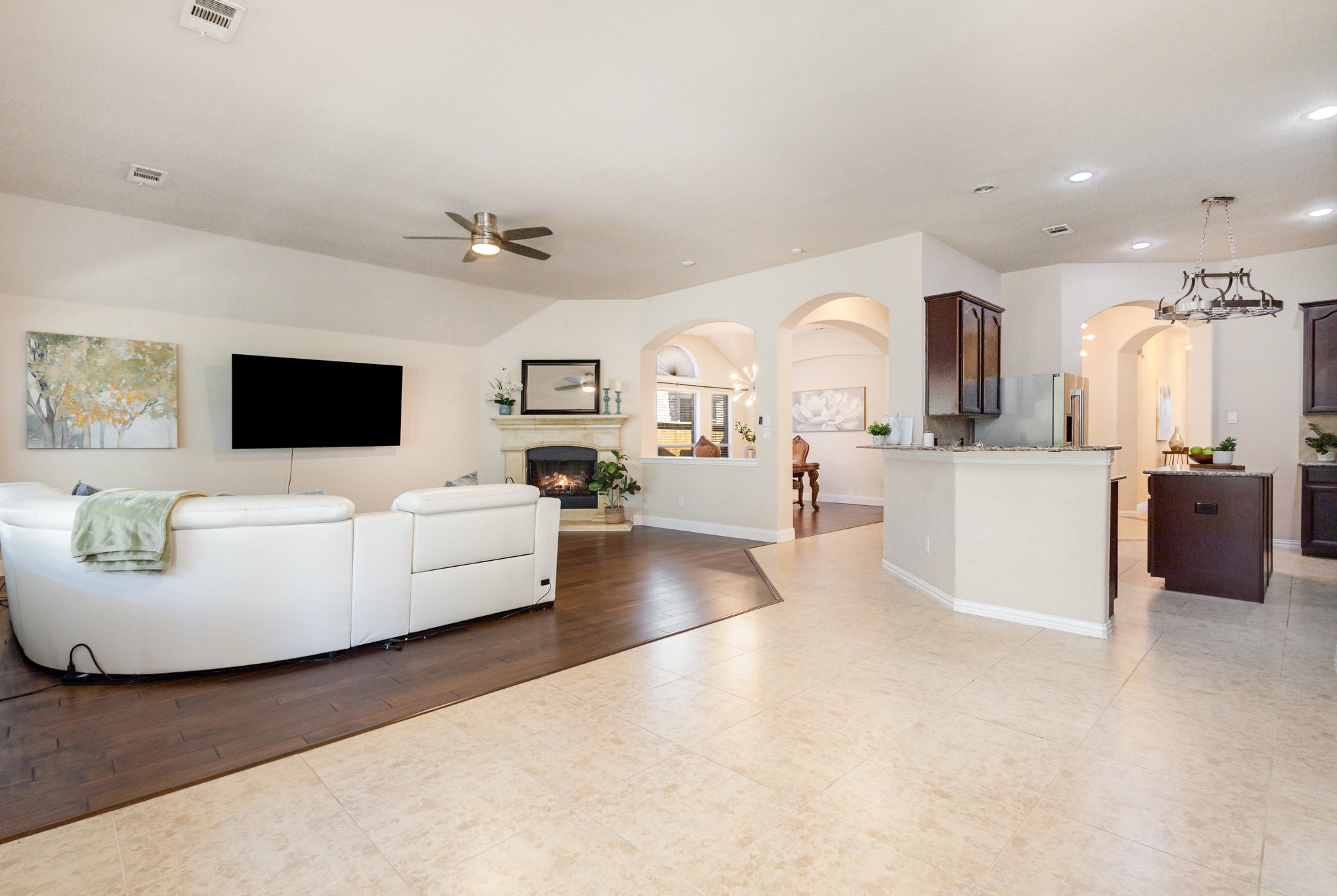 Roanoke, Texas, 76262, United States, 4 Bedrooms Bedrooms, ,3 BathroomsBathrooms,Residential,For Sale,1963102