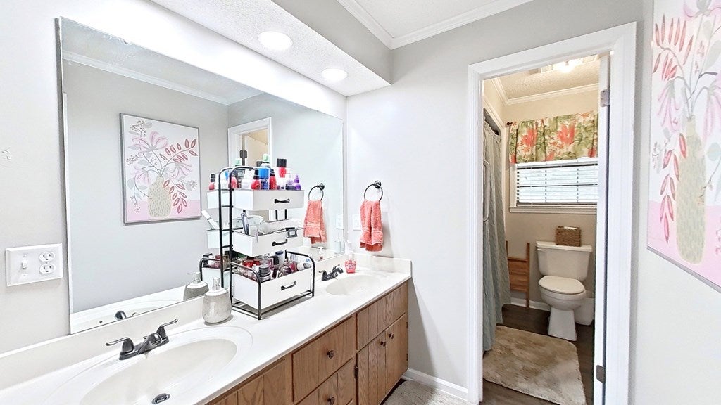 Bainbridge, Georgia, 39817, United States, 4 Bedrooms Bedrooms, ,4 BathroomsBathrooms,Residential,For Sale,1988533